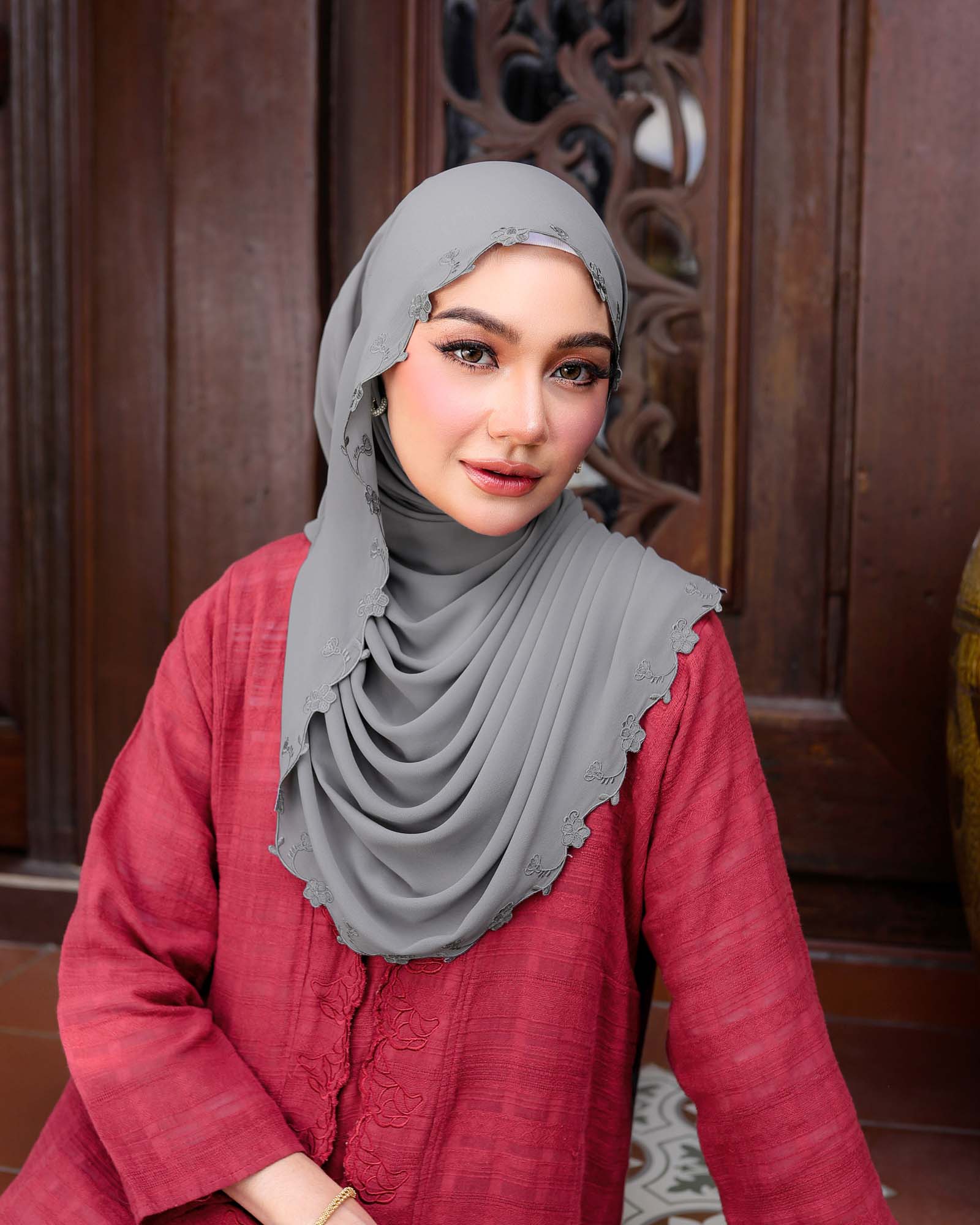 Juwita Pearl Chiffon Embroidery Shawl
