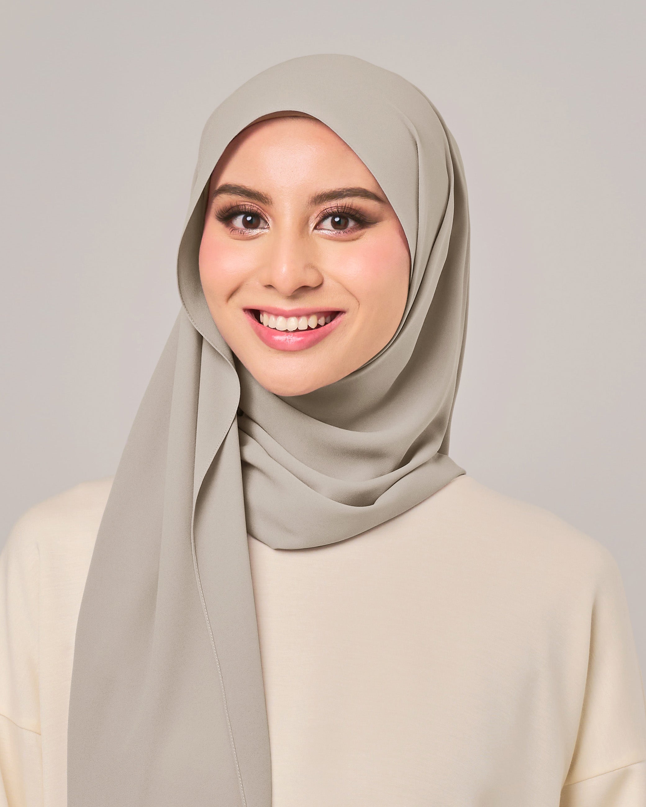 Ayra Hoodie Crepe Chiffon Shawl