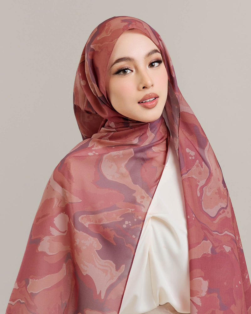 Arte Shawl in Aurora Charm