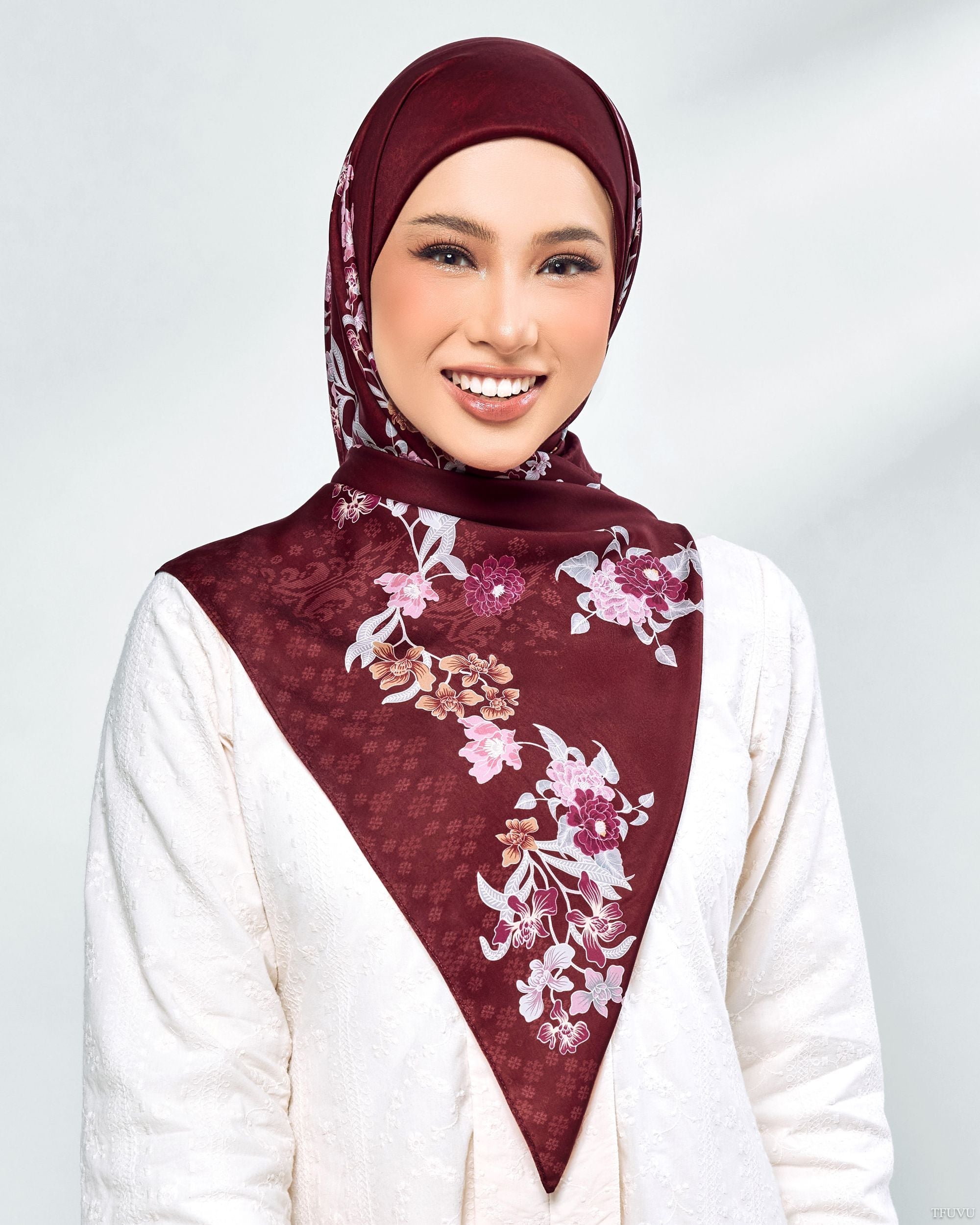 Bidasari in Bakawali (Shawl & Square Series)