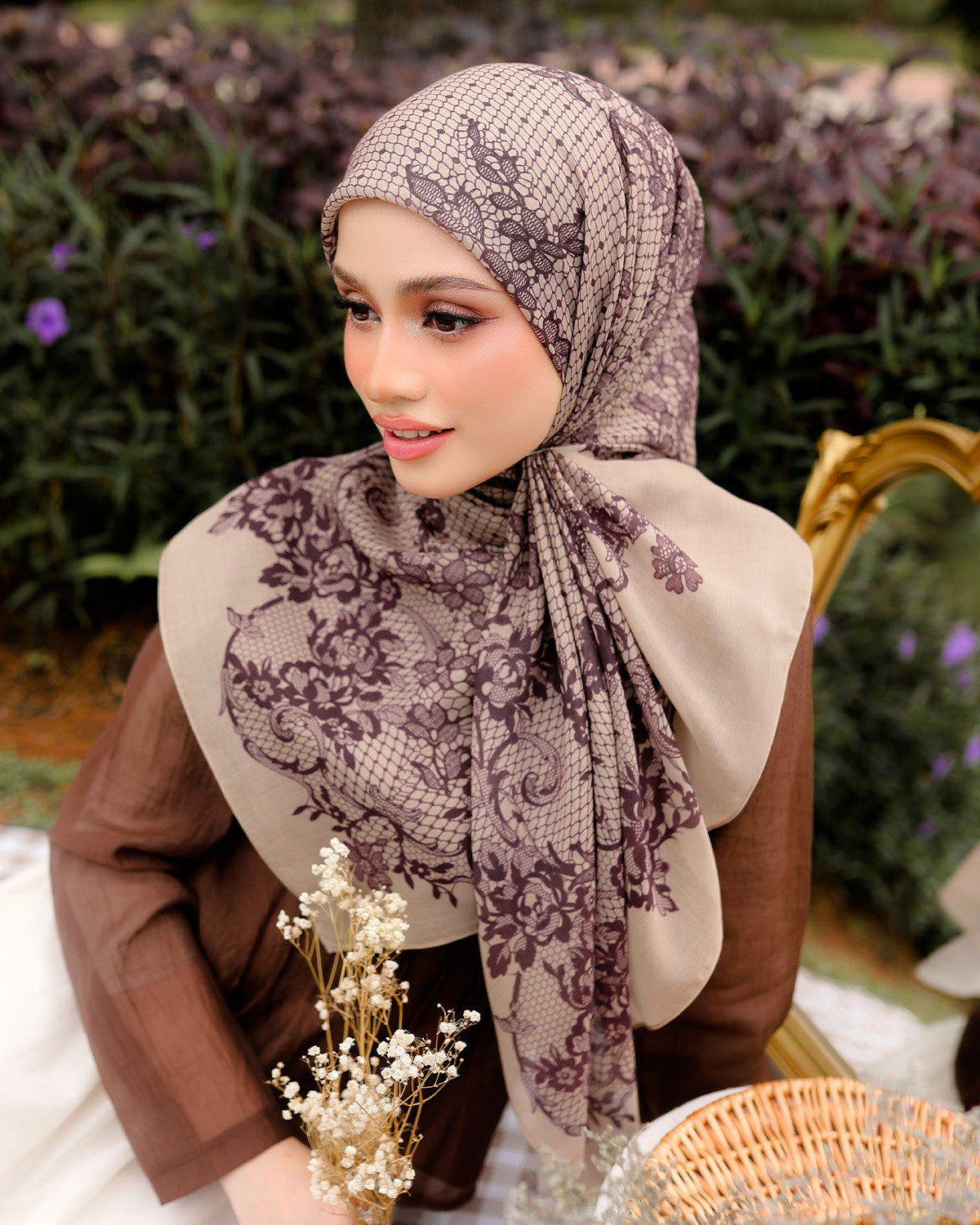 Lace in Cacao