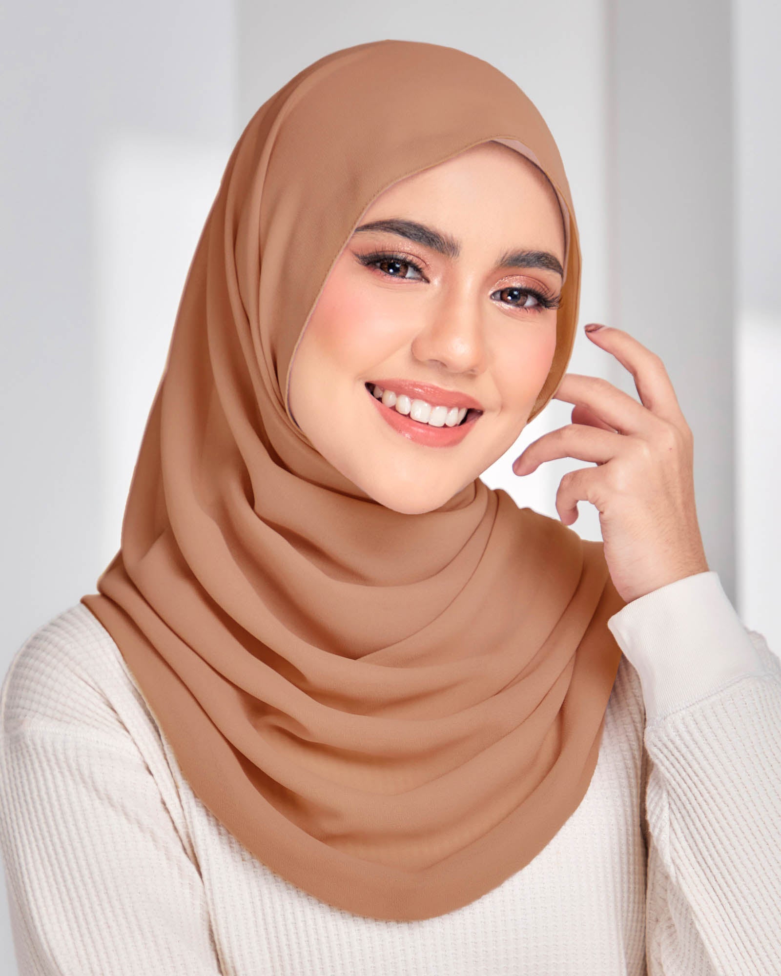 SAFIYYA PEARL CHIFFON SHAWL