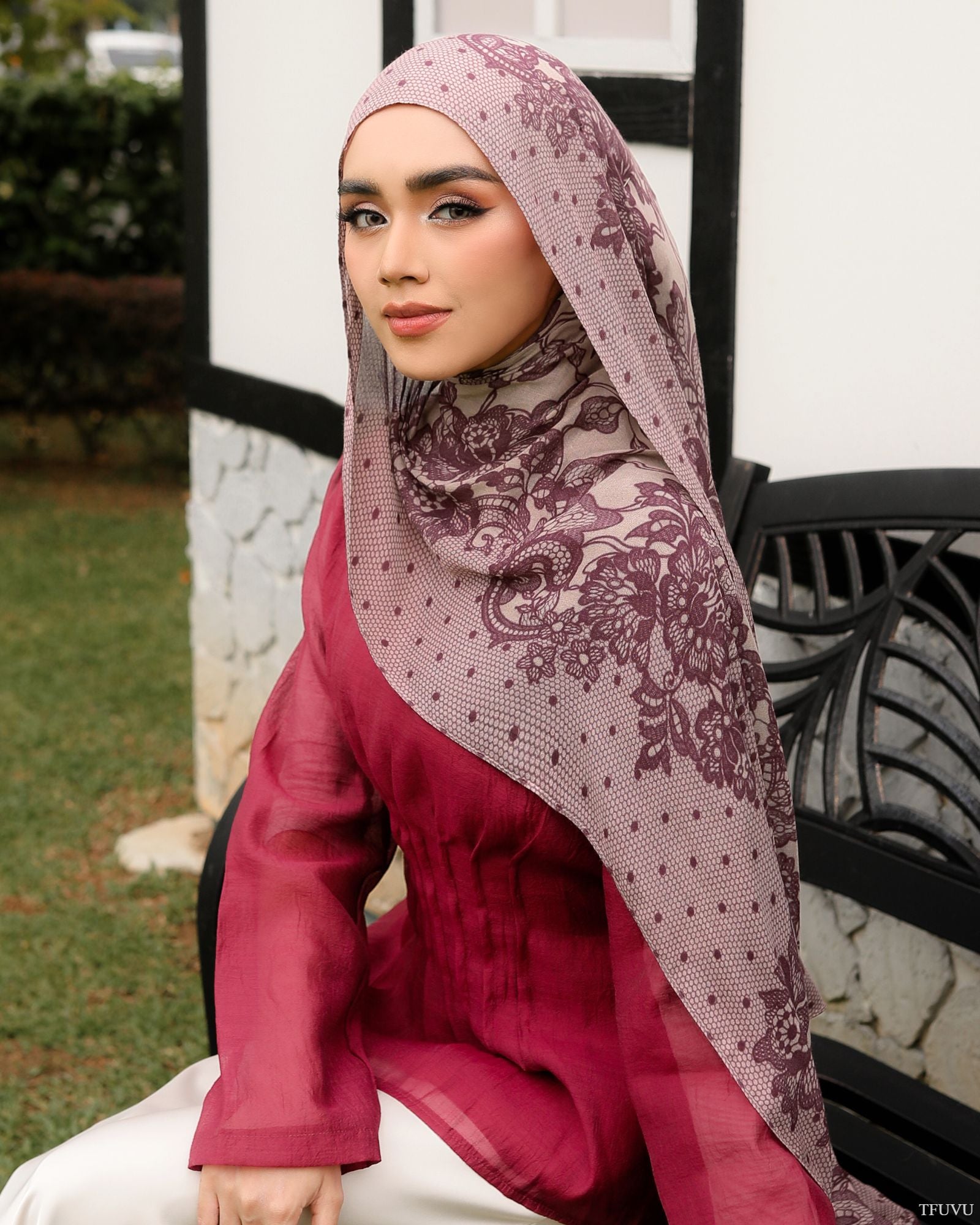 Modal Lace in Clara Sand