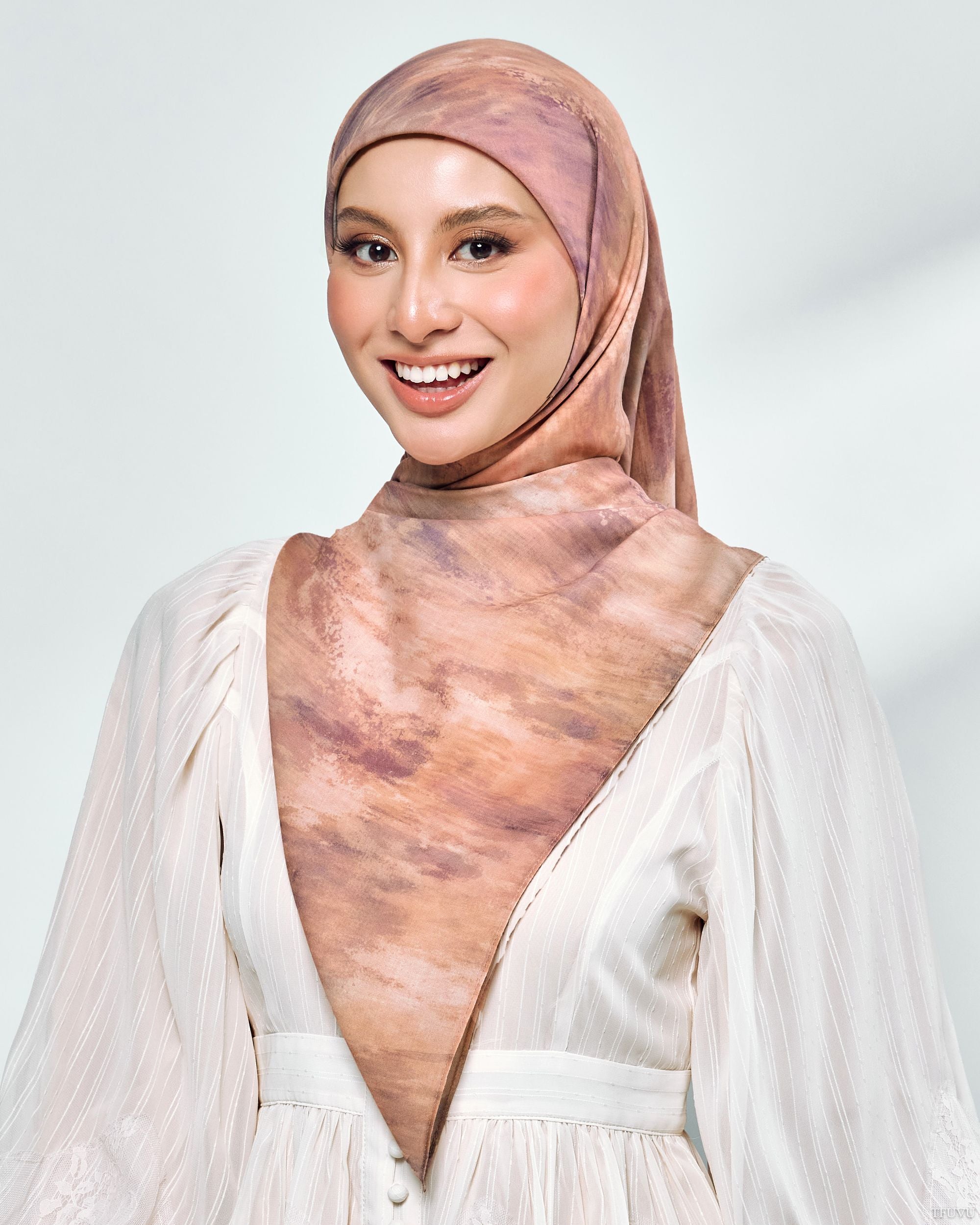 Claude in Creme Brulee