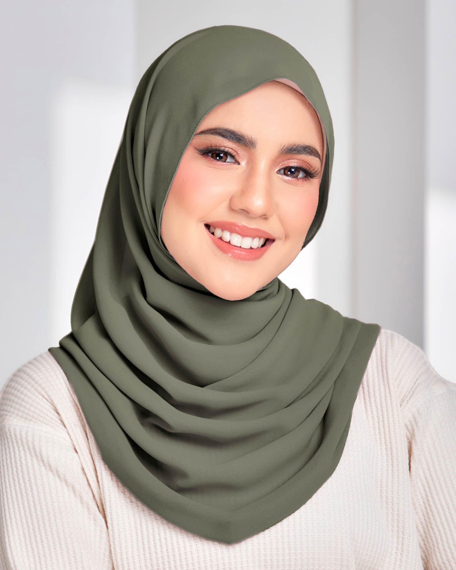 Safiyya Pearl Chiffon Shawl