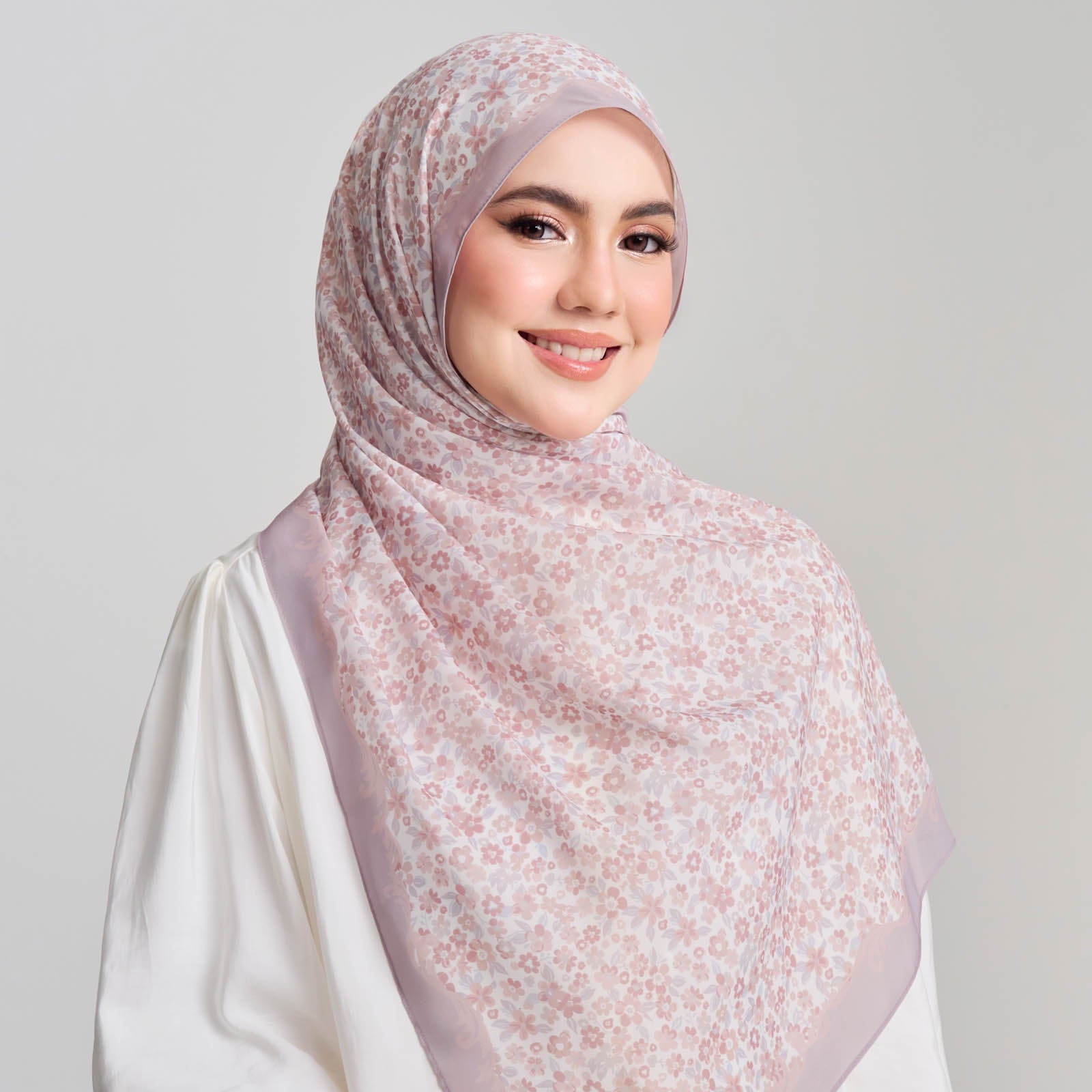Vintage Garden in Eleanor Cotton Shawl