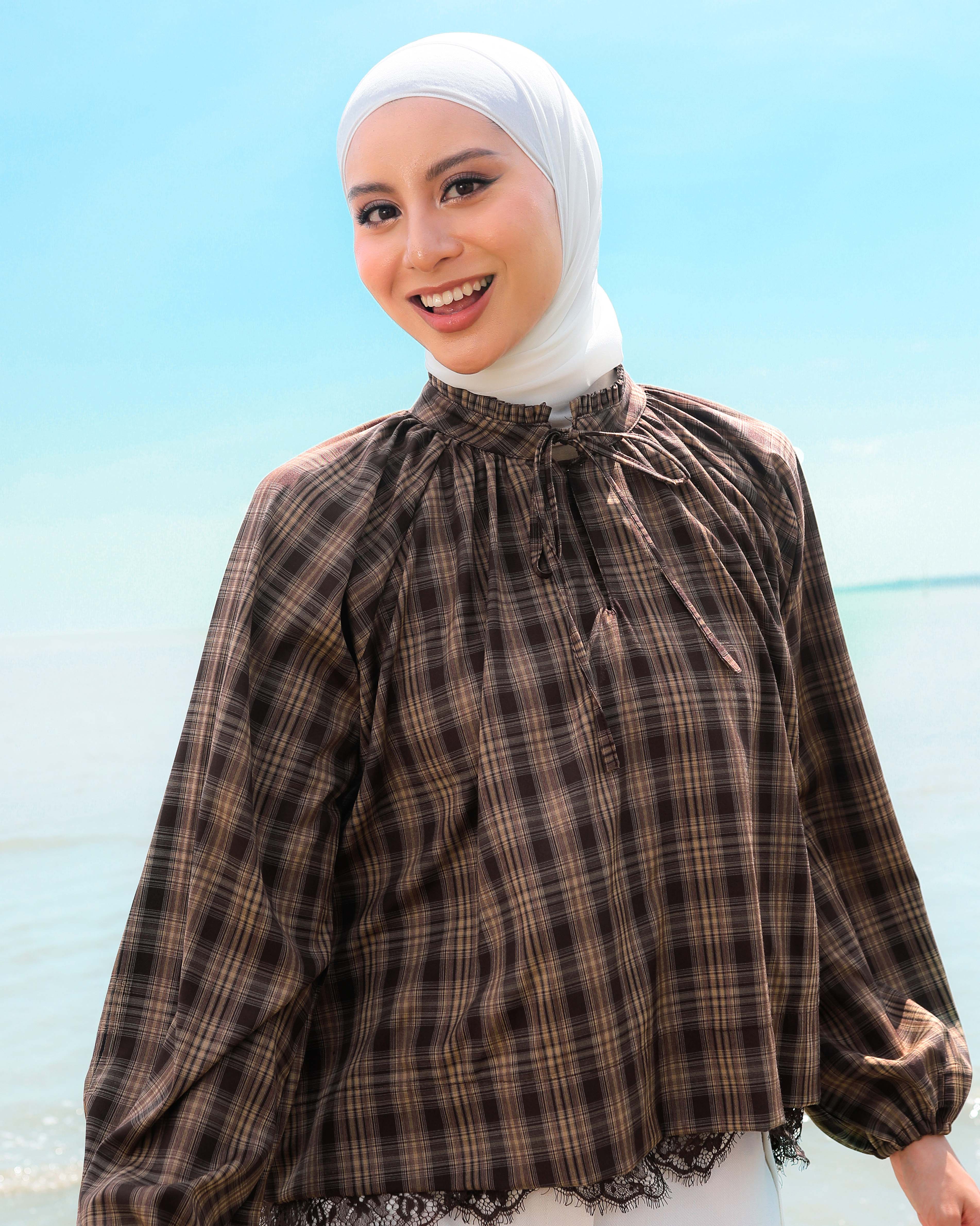 Elera Top in Hazel Brown