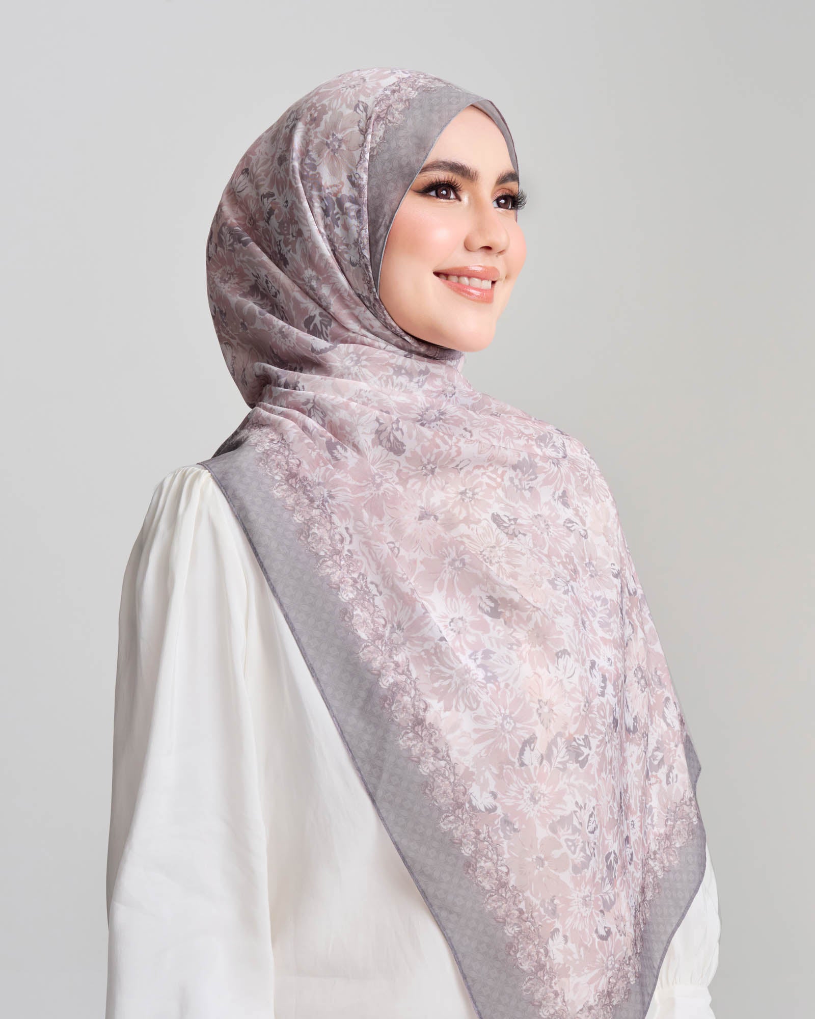 Vintage Garden in Emma Cotton Shawl