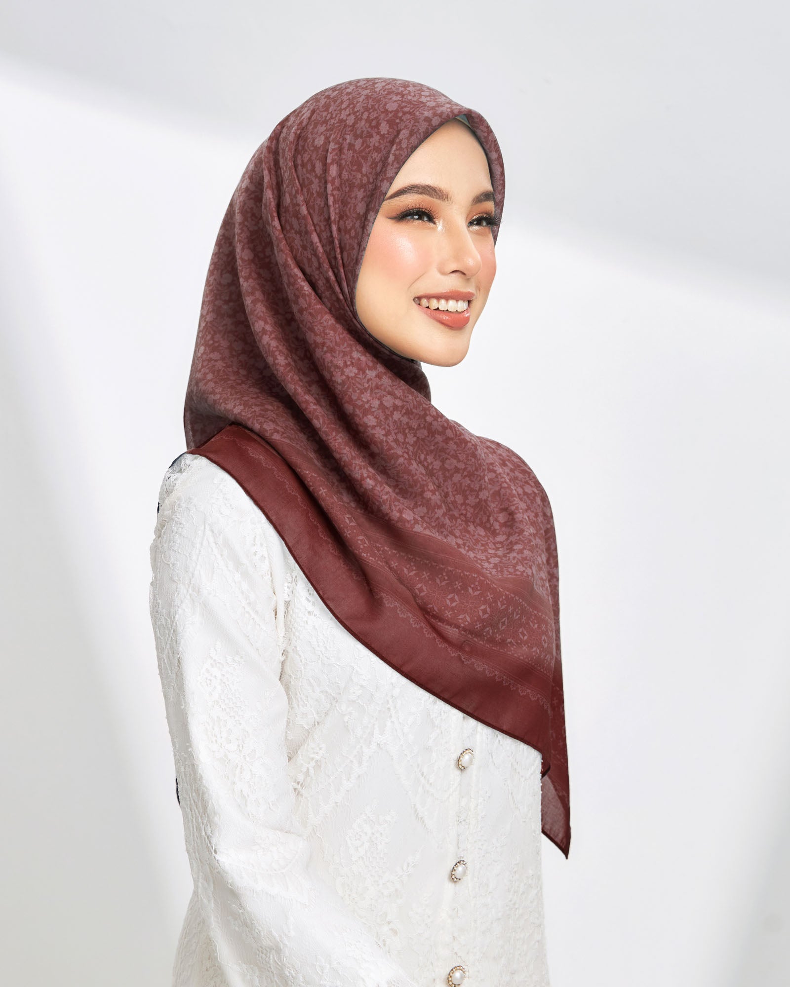 Mahsuri in Gema Cherry