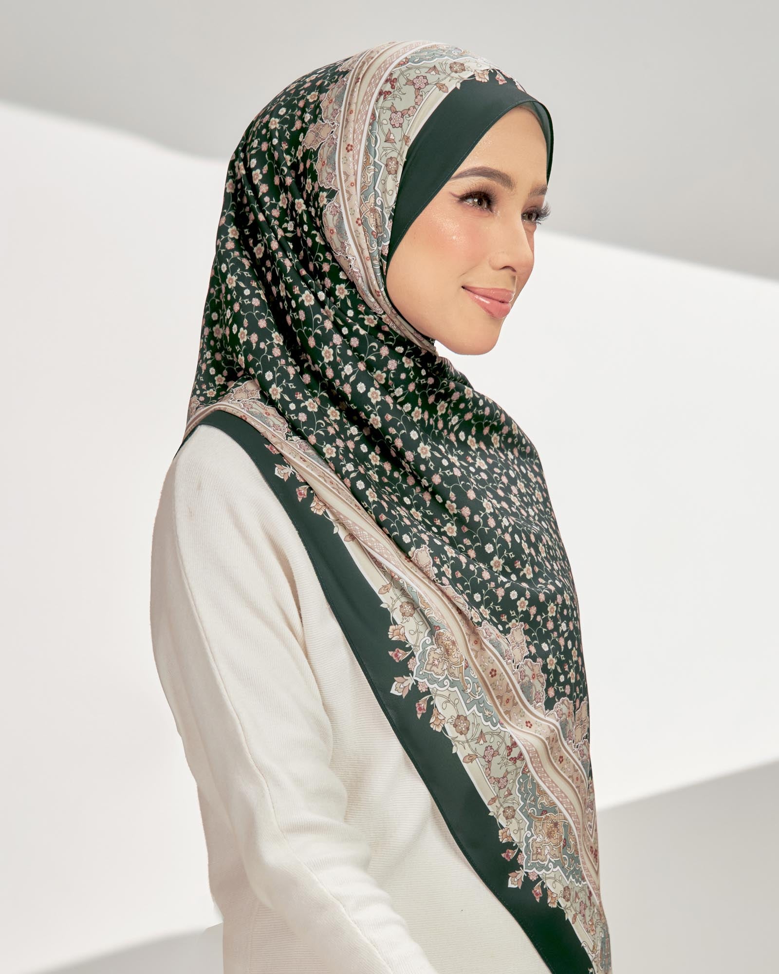 Tahzeeb in Ghamiq Pine Shawl
