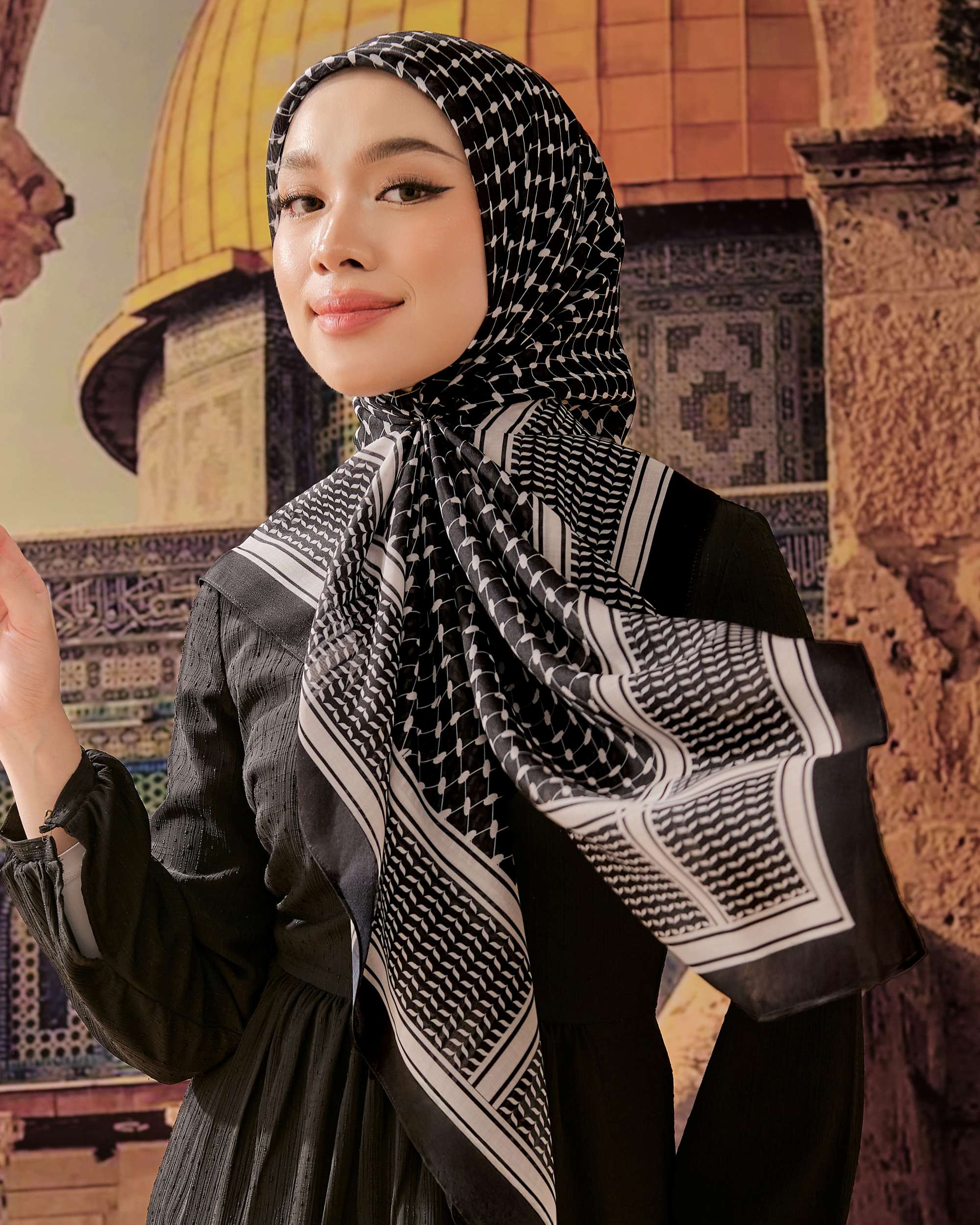 Kaffiyeh in Jet Black