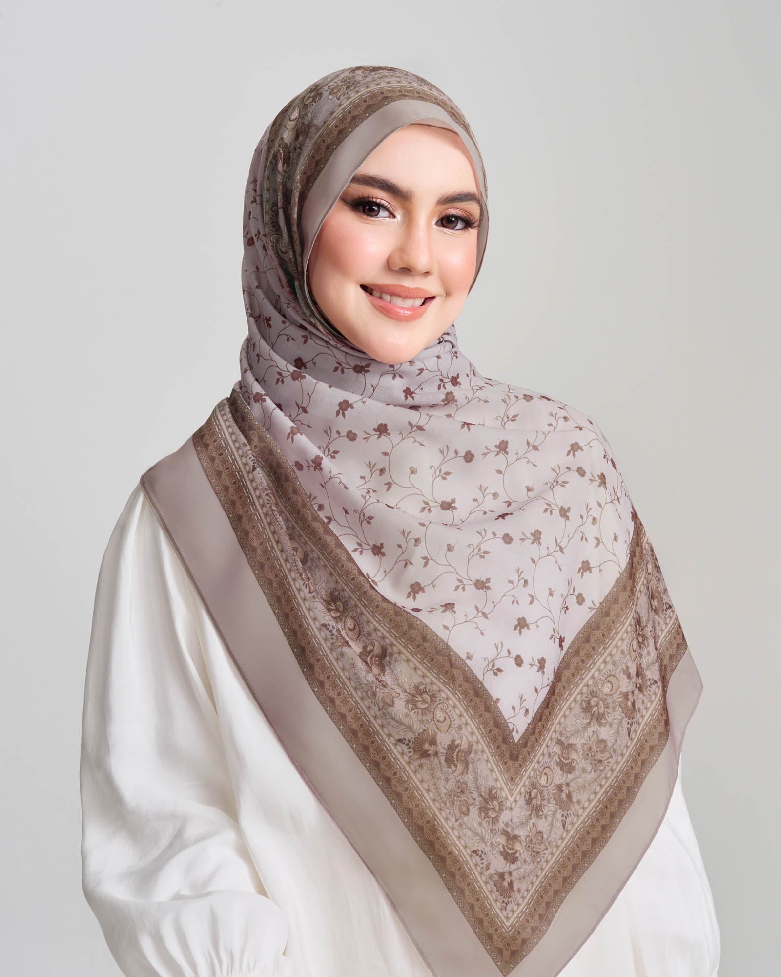 Vintage Garden in Juliet Cotton Shawl