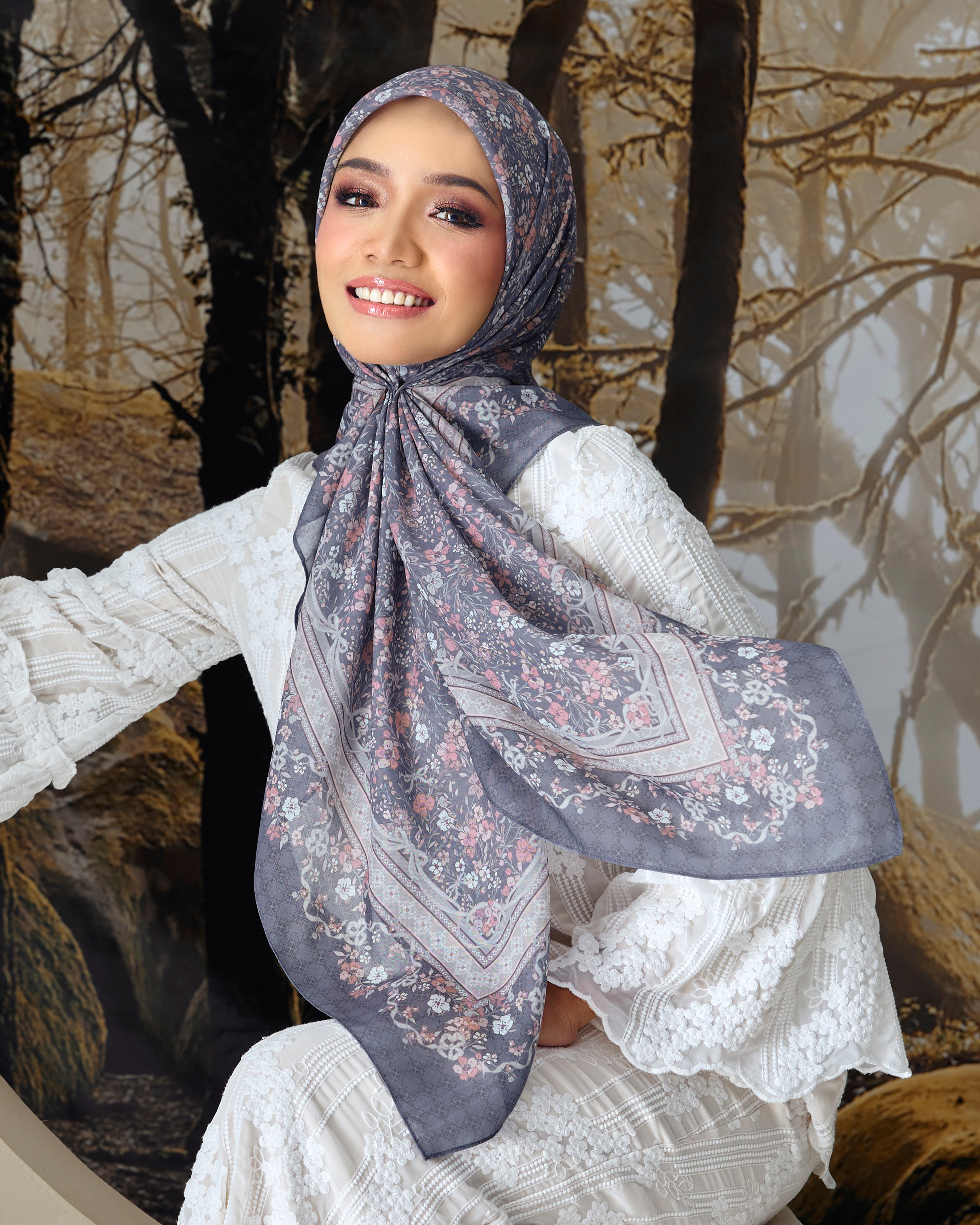 Kesuma in Slate