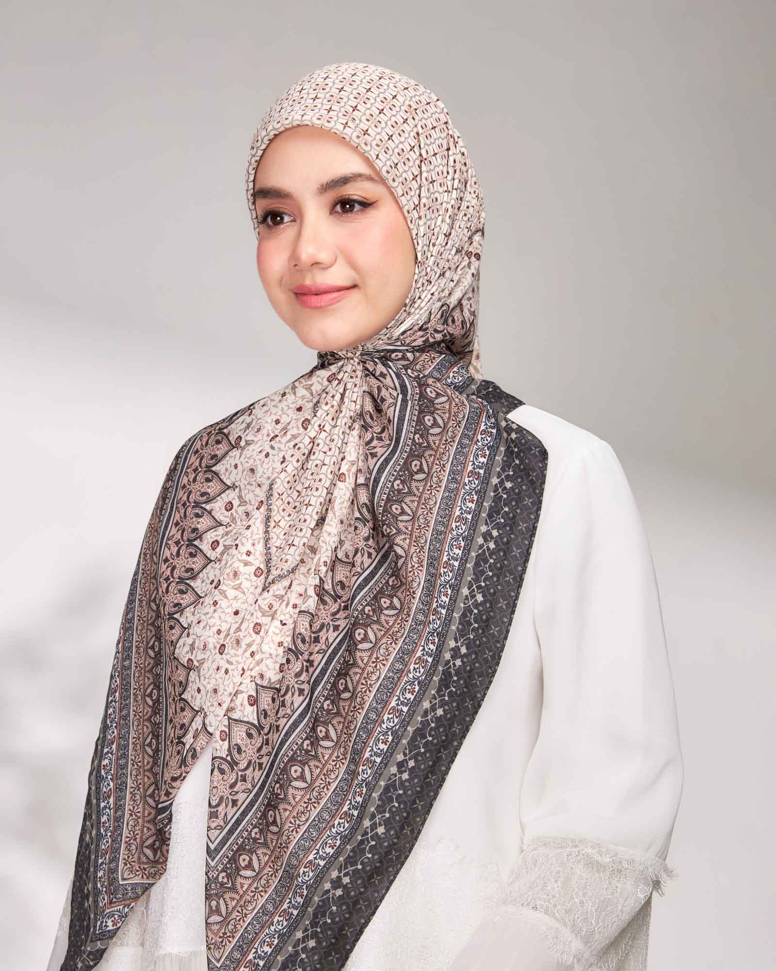 Arabesque in Layla