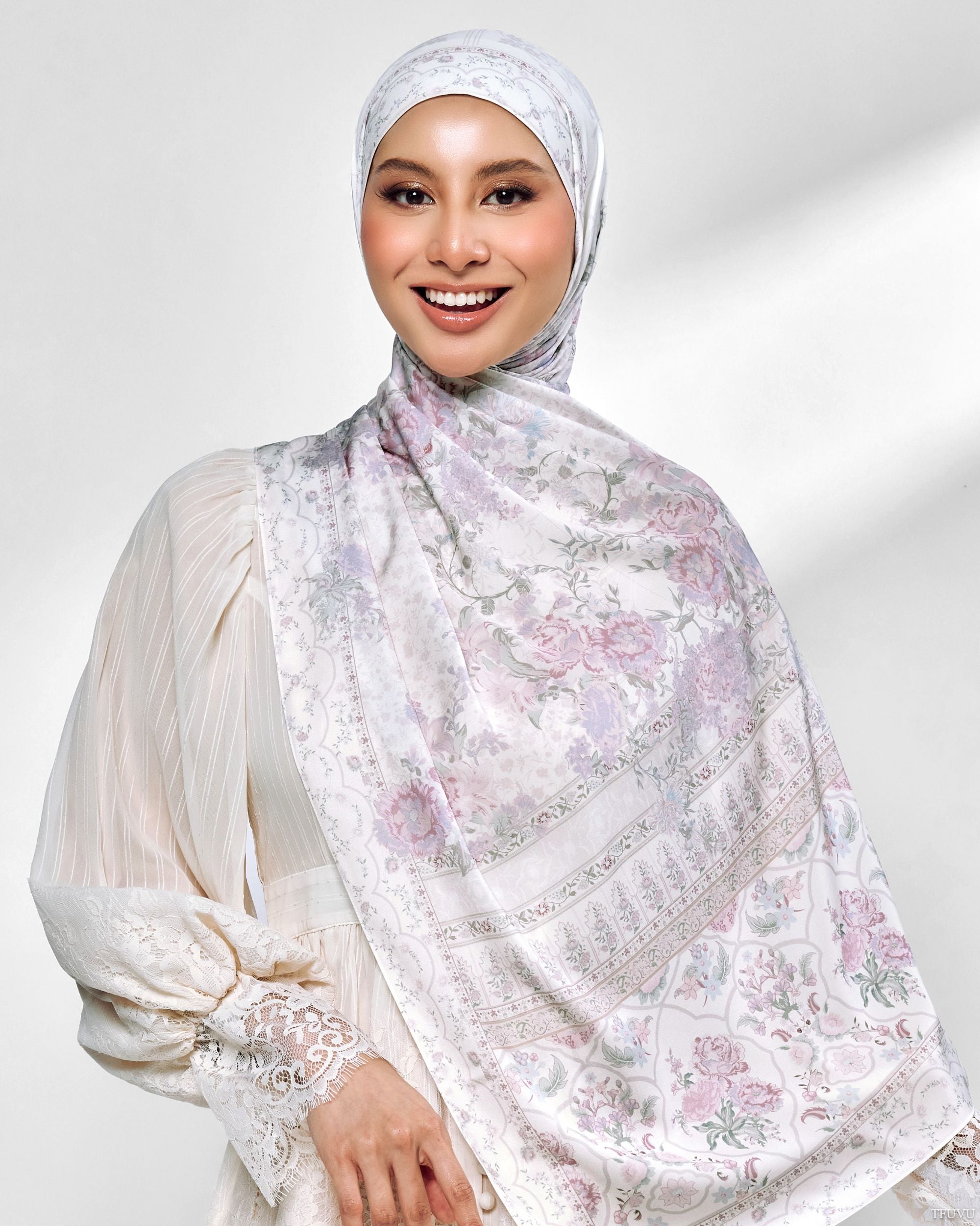 NOSTALGIA IN MARWINA