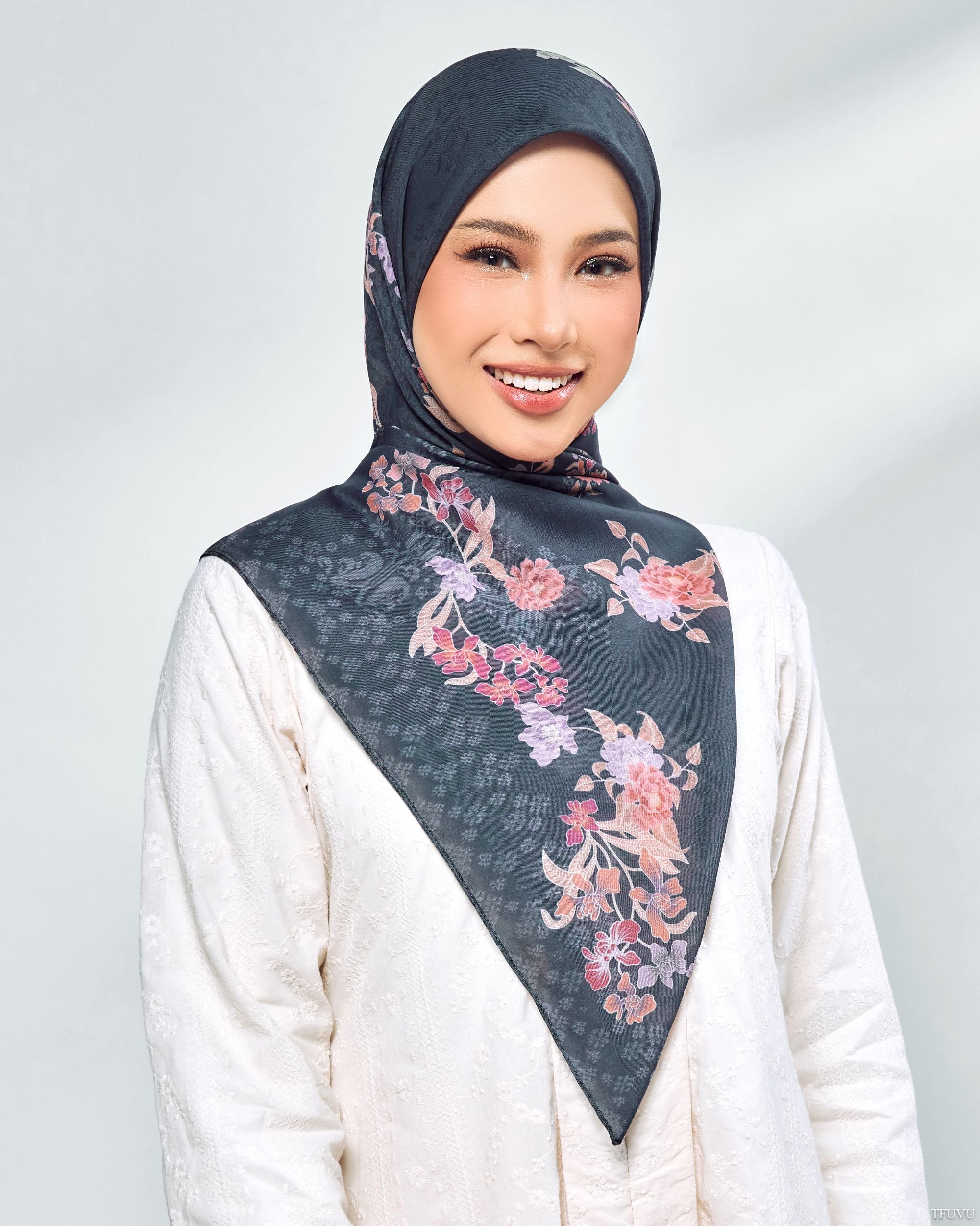 Bidasari in Mayang (Shawl & Square Series)