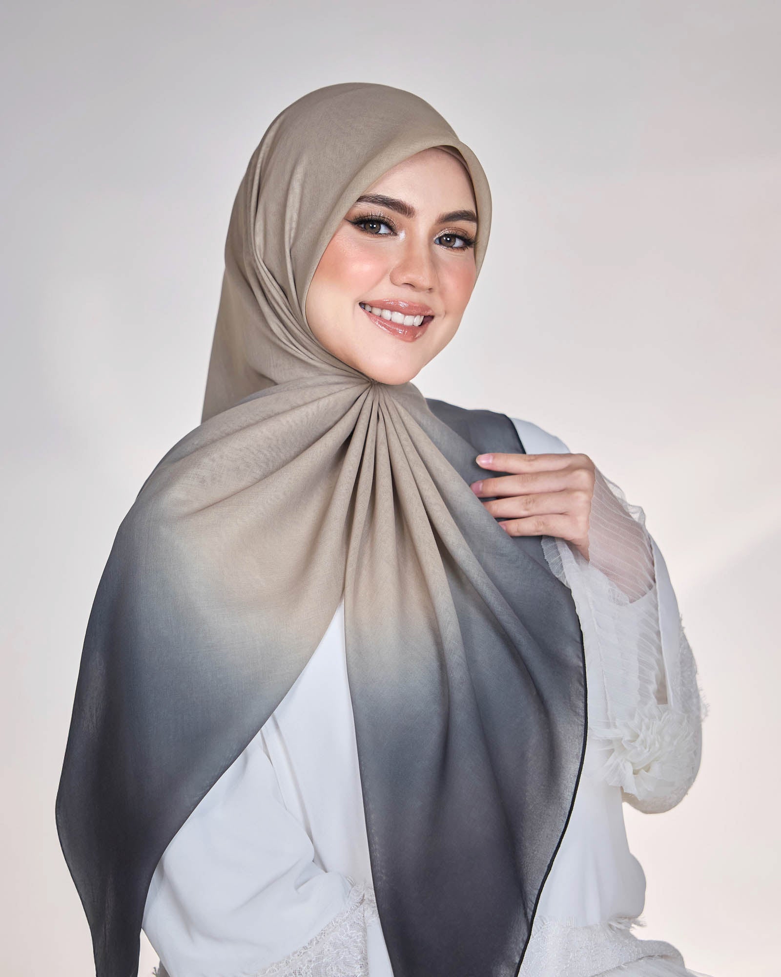 Ombre Square