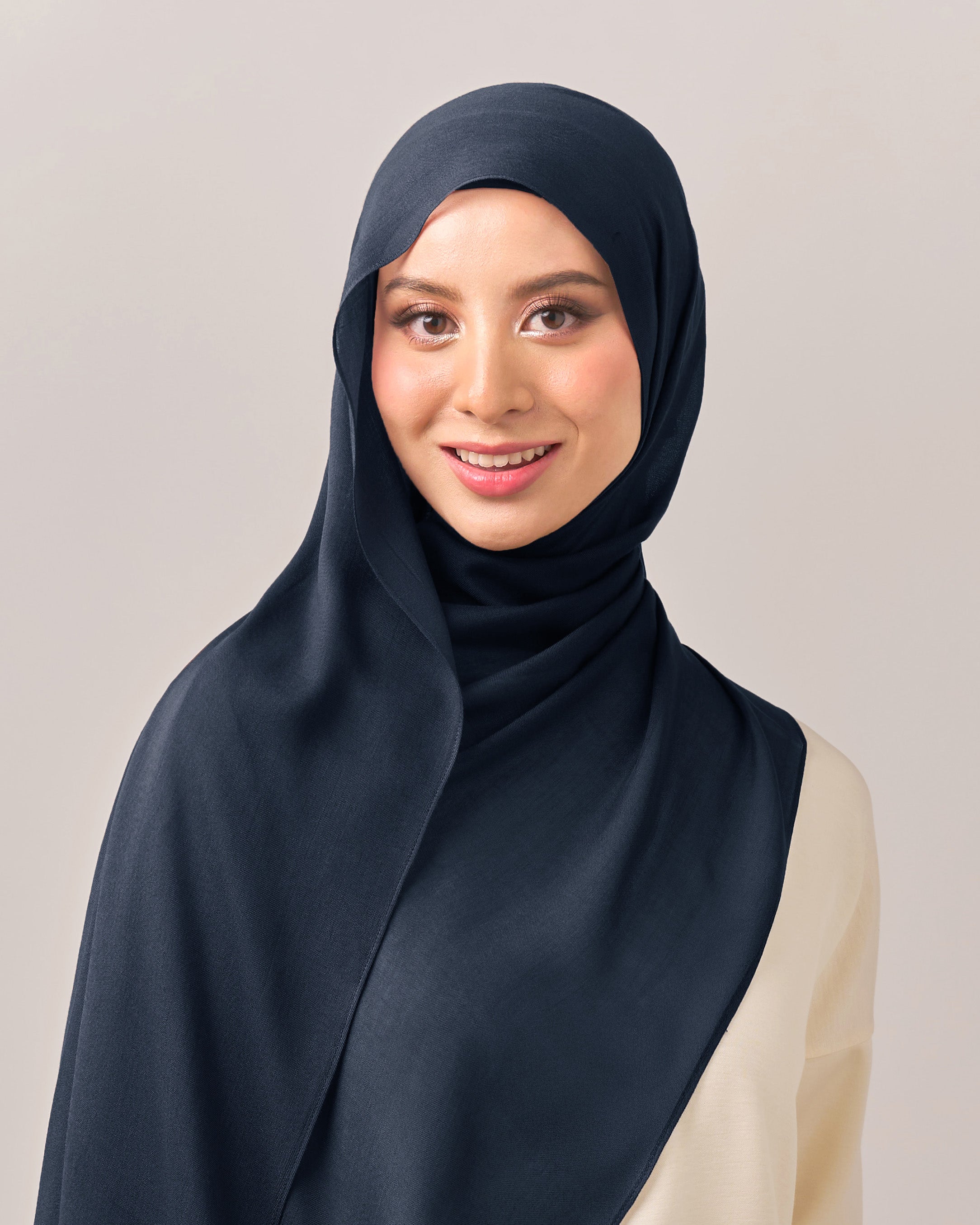 Yara Moda Plain Shawl