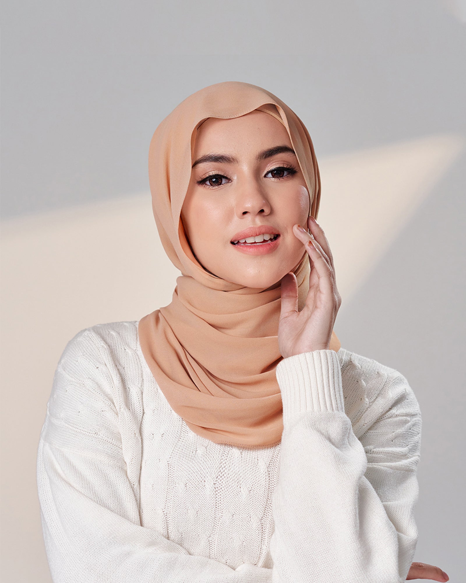 SAFIYYA PEARL CHIFFON SHAWL
