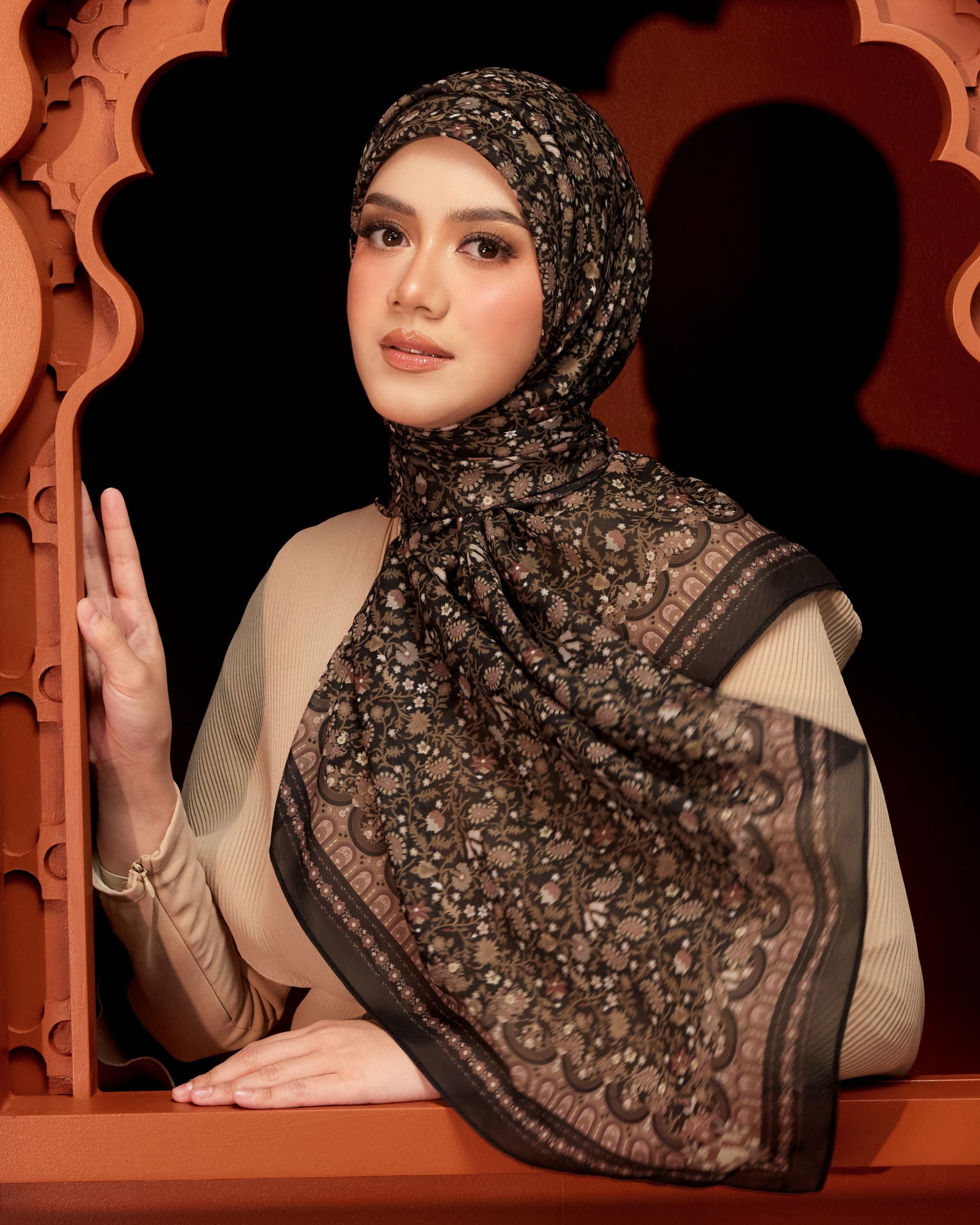 Ikatan Kasih EL in Raina Ebony