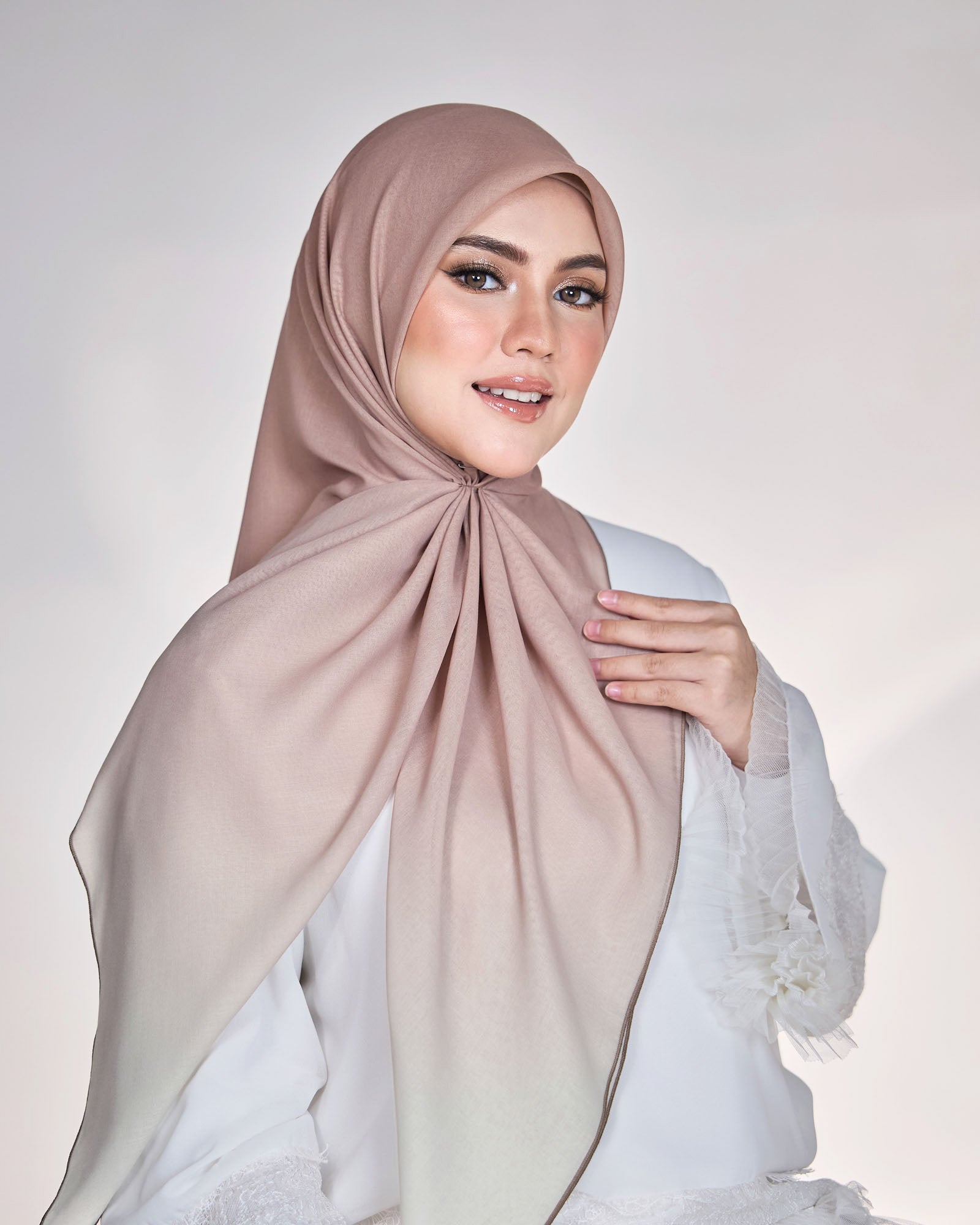 Ombre Square