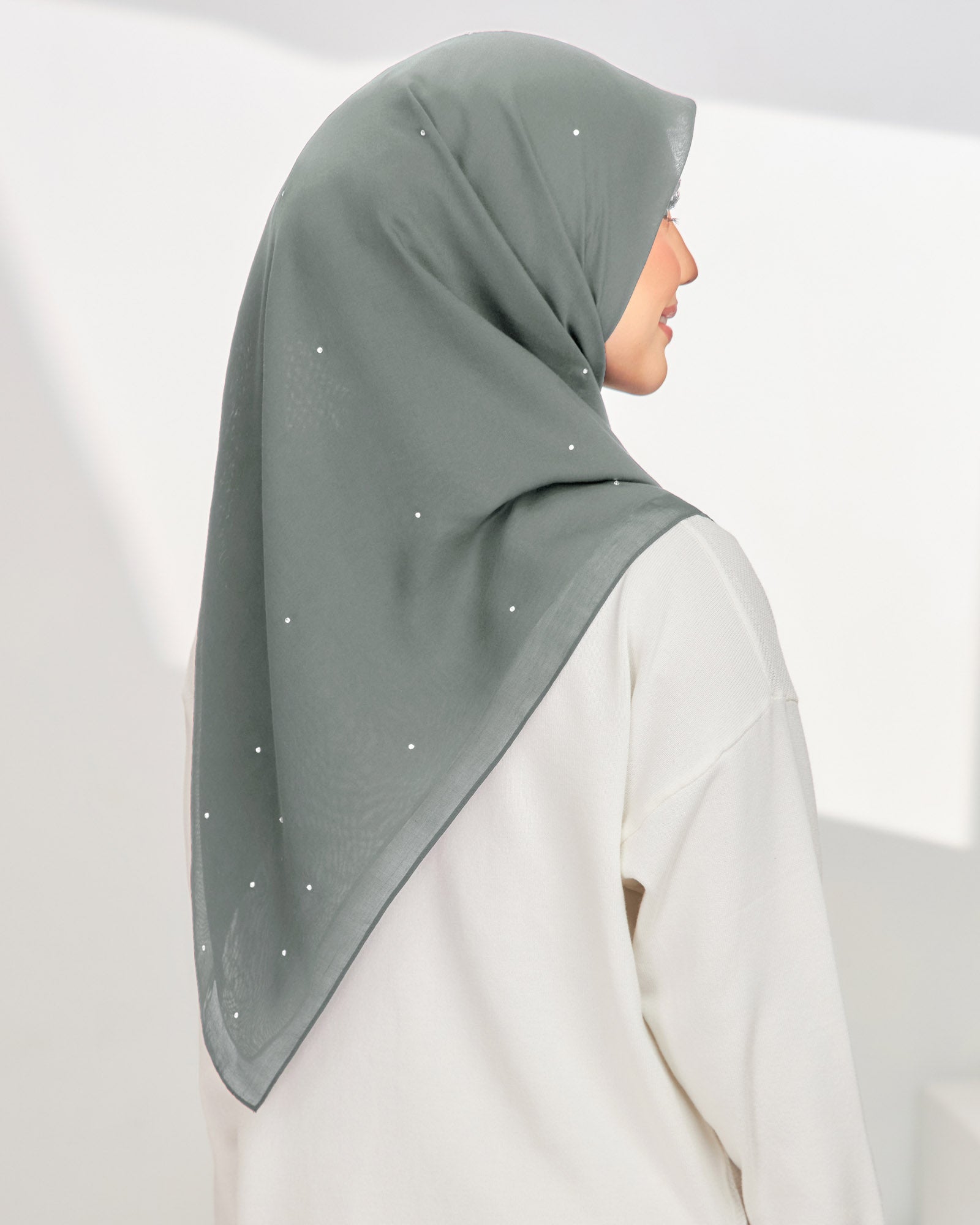 Aurora in Slate Gray