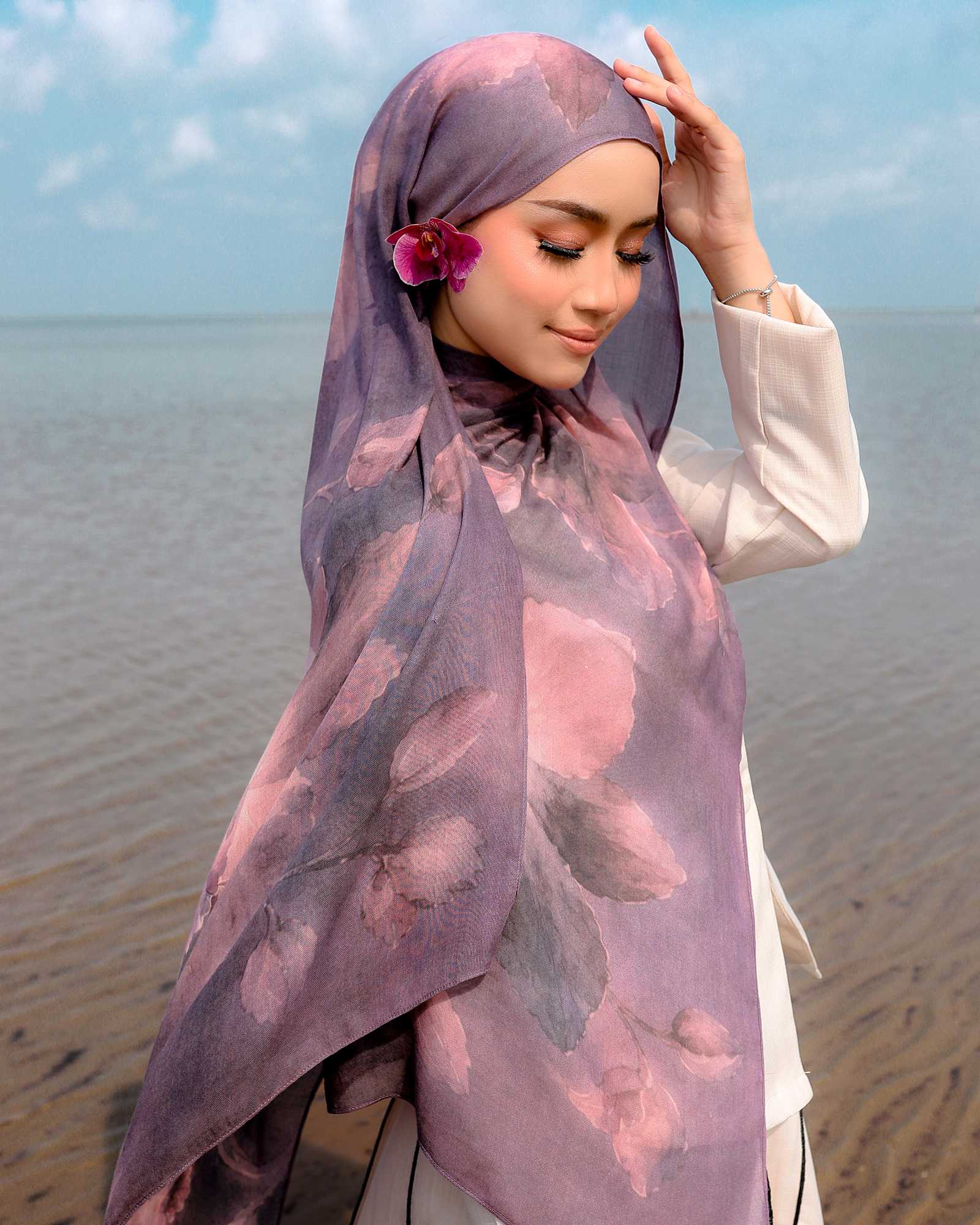 ORCHID IN VAIA MODAL SHAWL