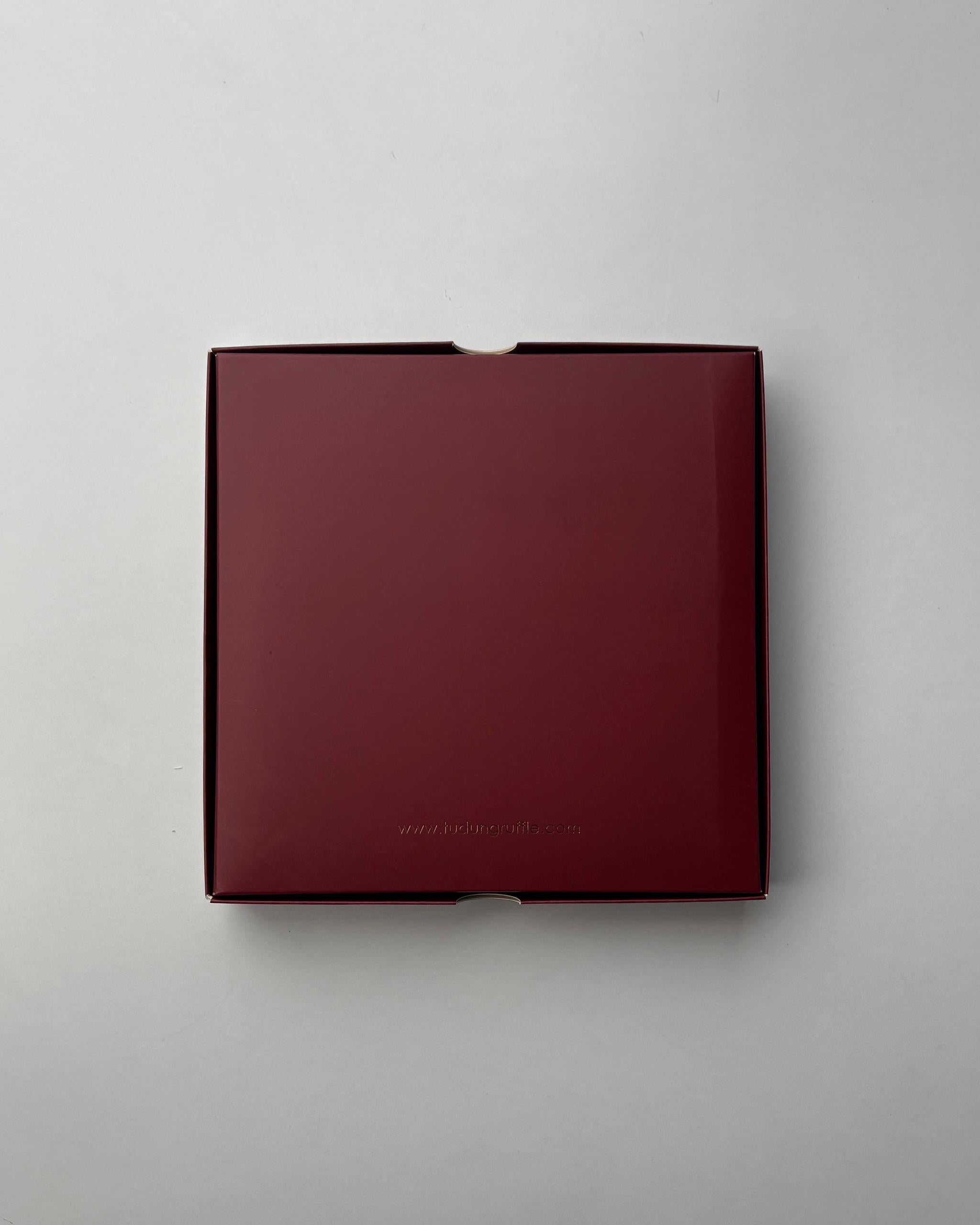 S-TR Gift Box