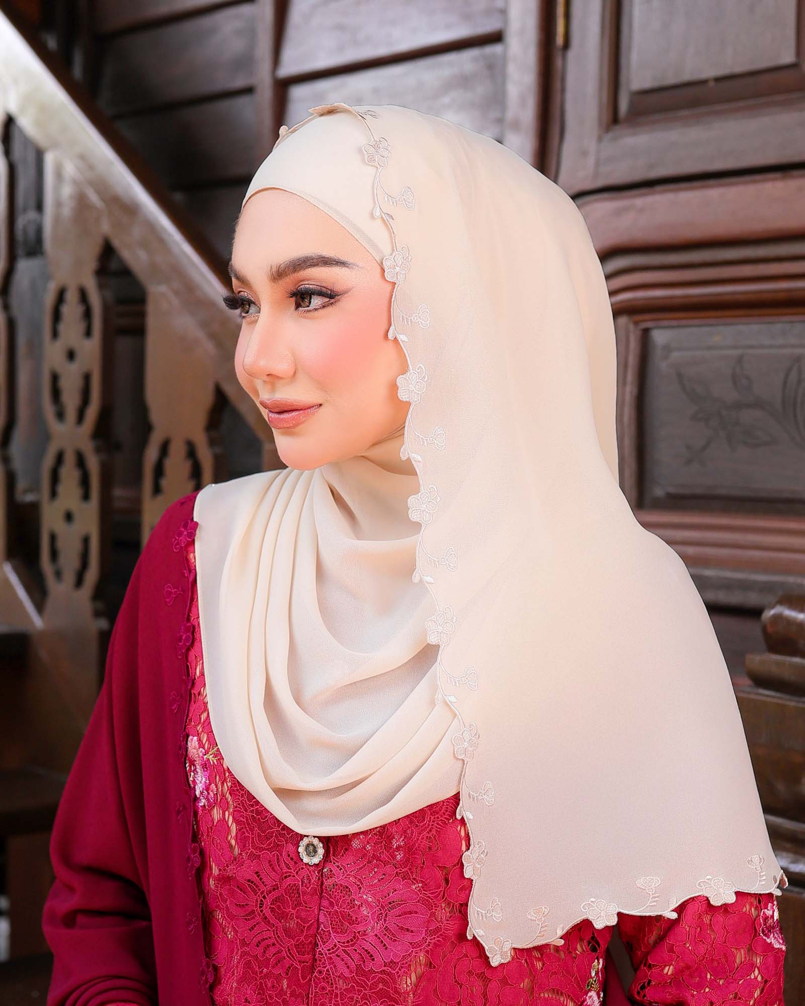 Juwita Pearl Chiffon Embroidery Shawl