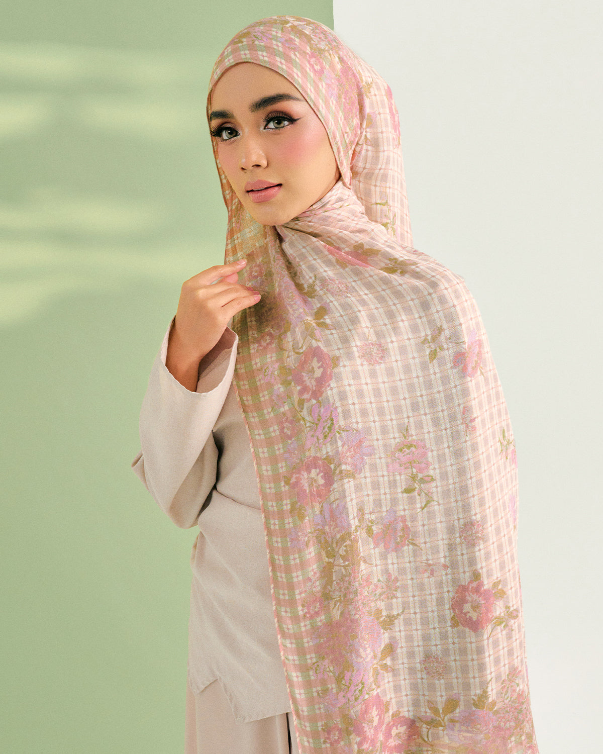Cottage Bloom in Brielle Modal Shawl