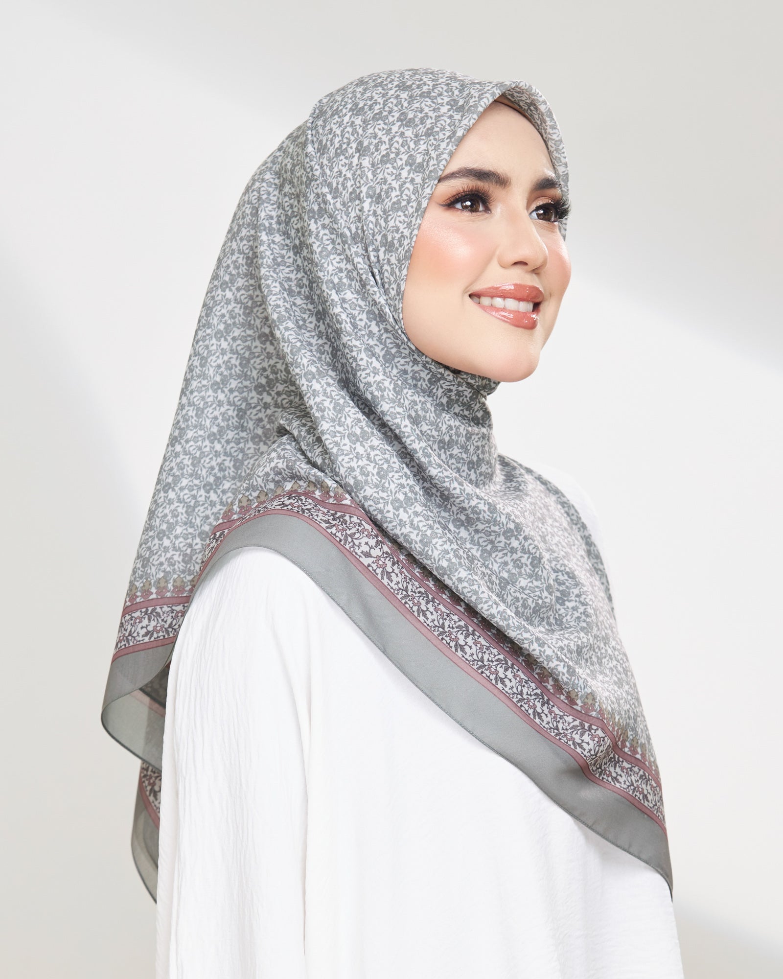 Sarong Bawal in Akik