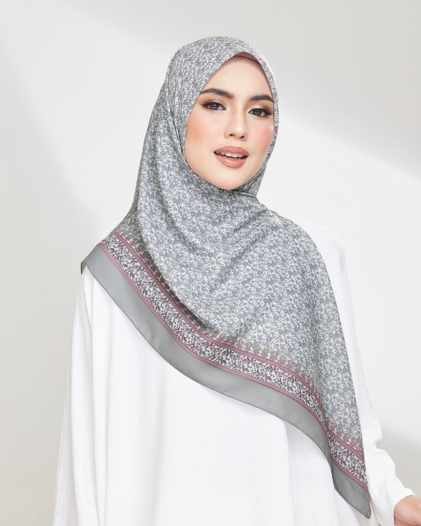 Sarong Bawal in Akik