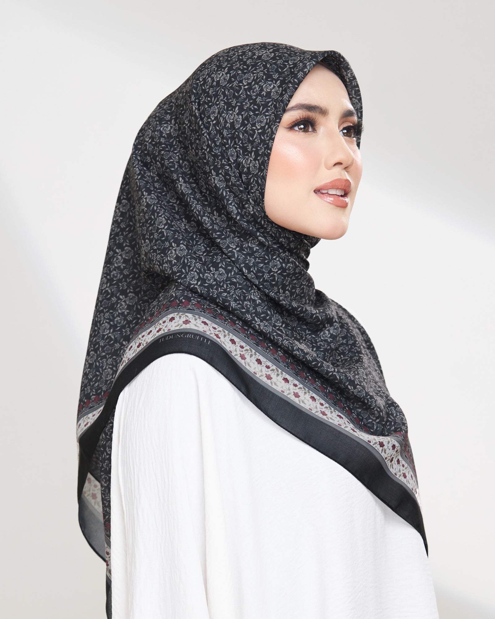 Sarong Bawal in Baiduri