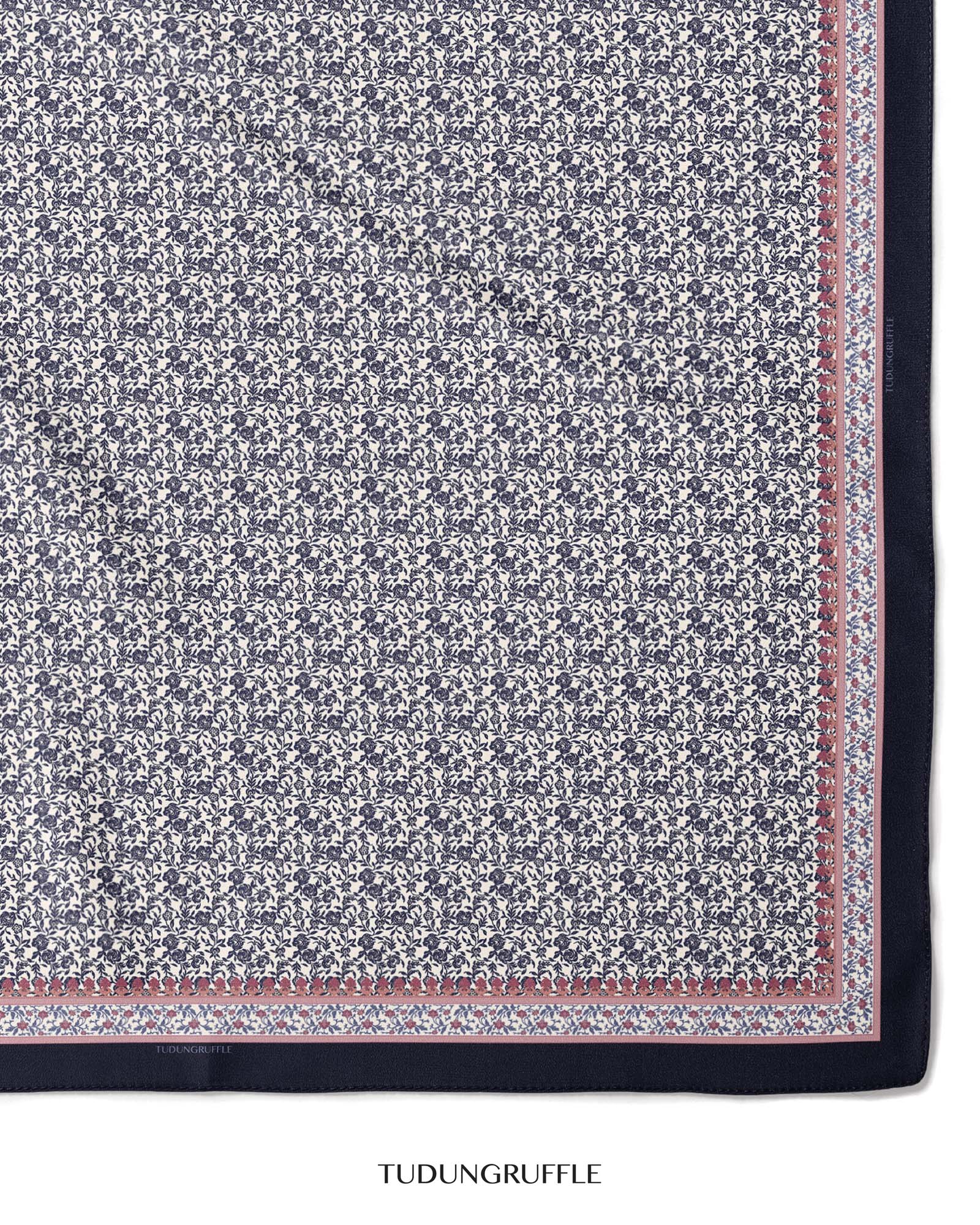 Sarong Bawal in Nilam