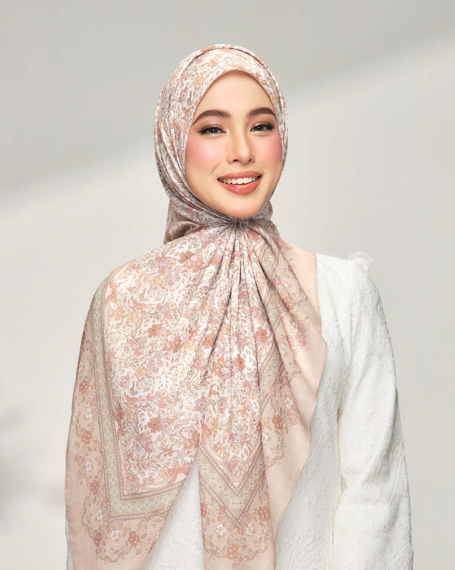 Kesuma in Apricot