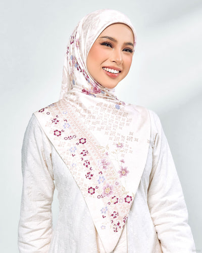 Bidasari in Anggun (Shawl & Square Series)