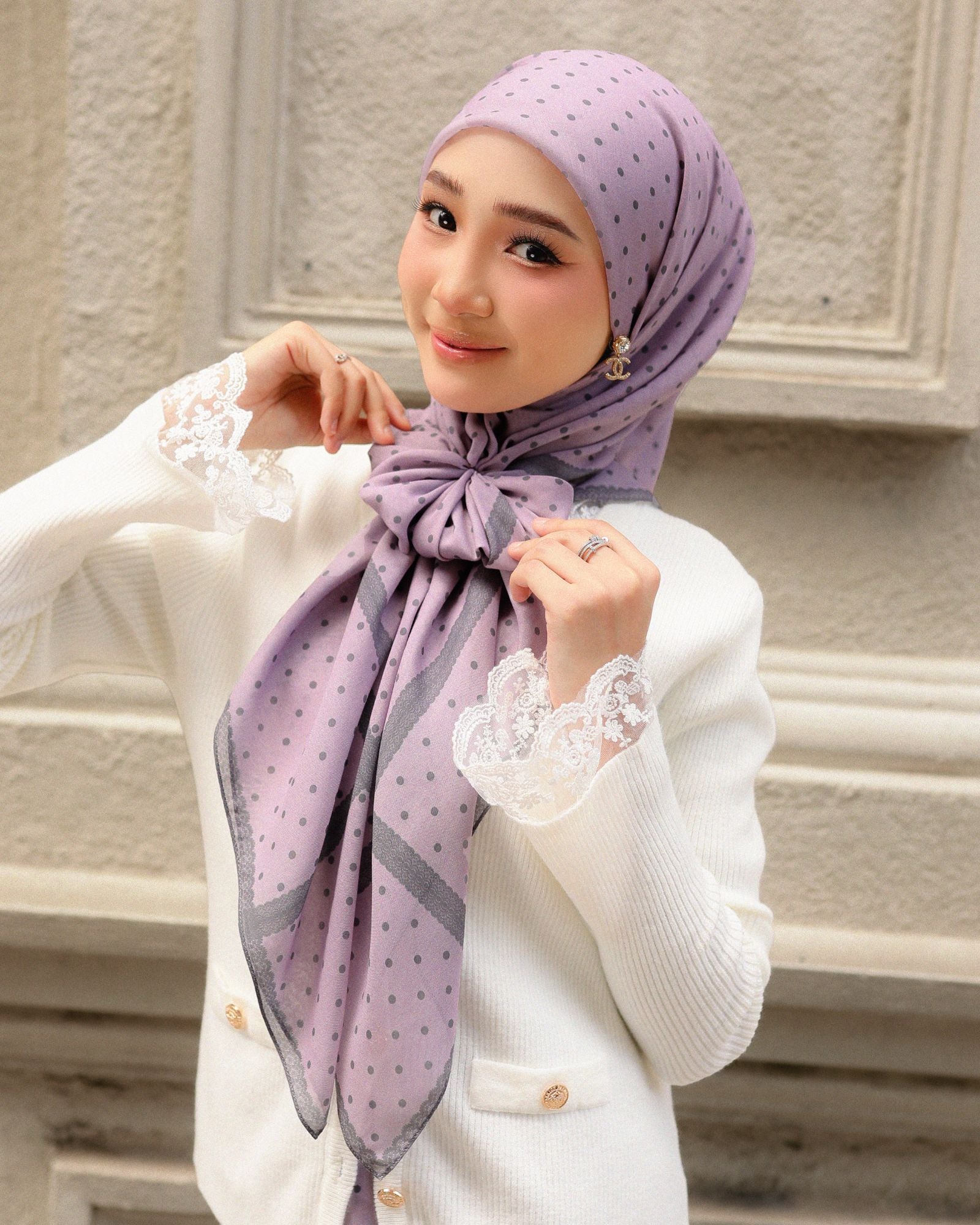 Polka Lace in Blissdot Square