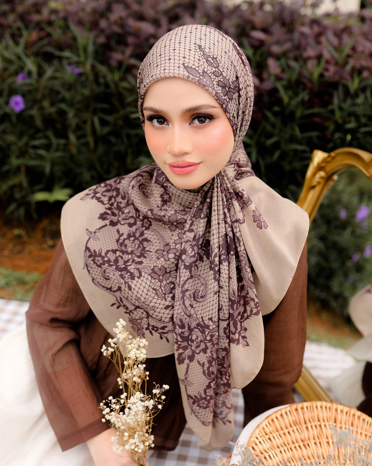 Lace in Cacao