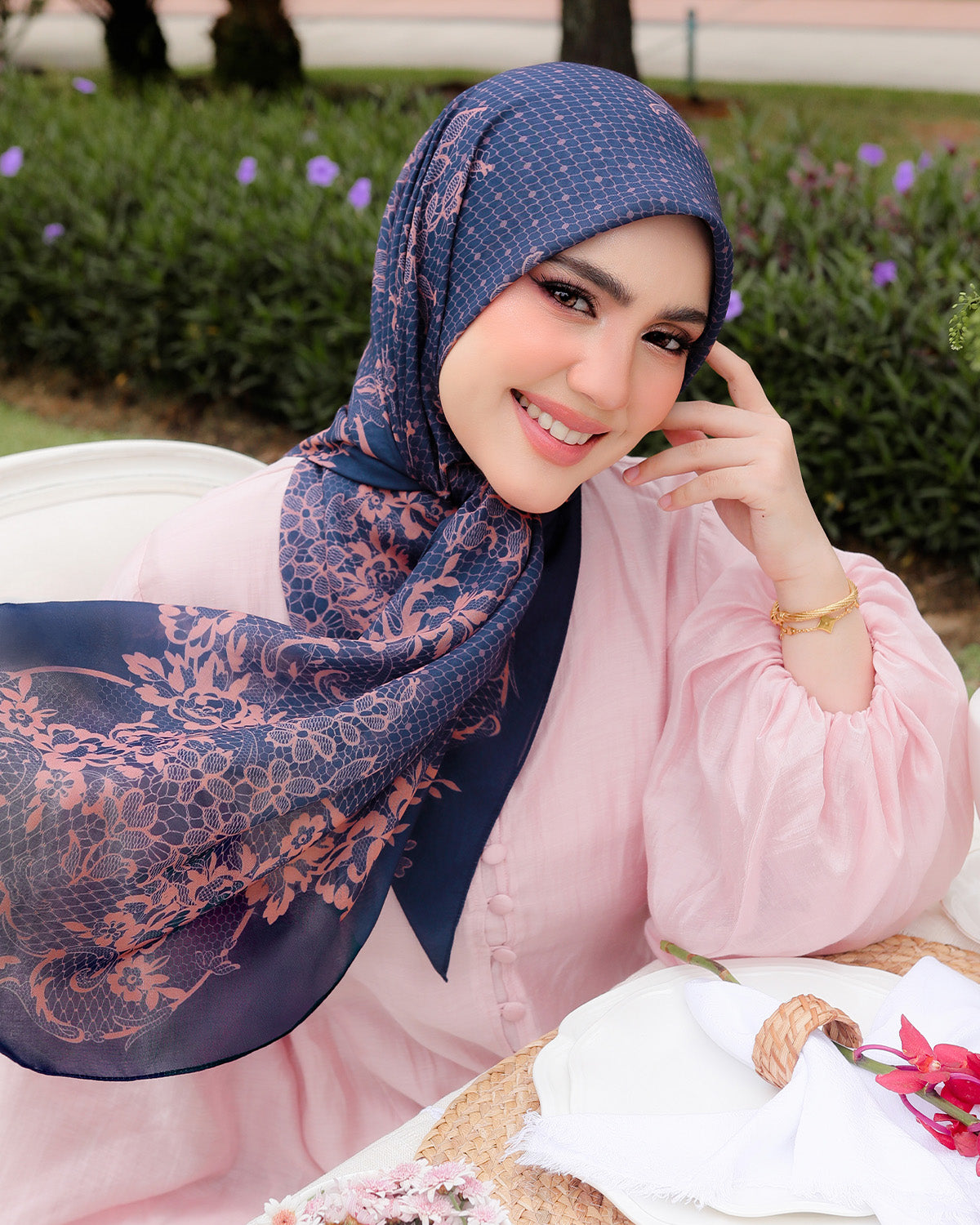 Lace in Carta