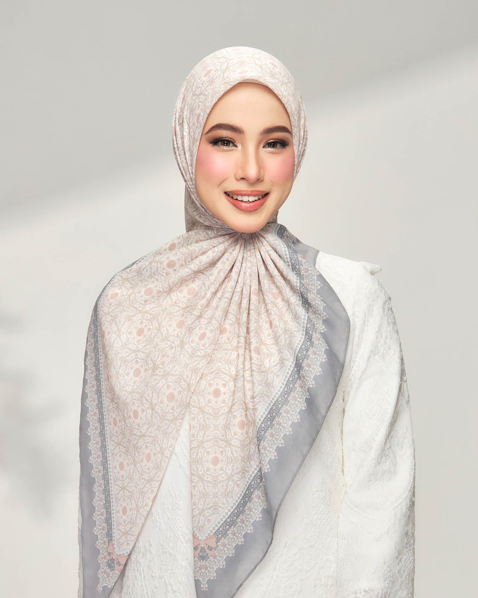 Maryam in Charming