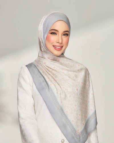Maryam in Charming Satin Shawl