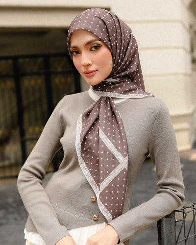 Polka Lace in Charmdot Square
