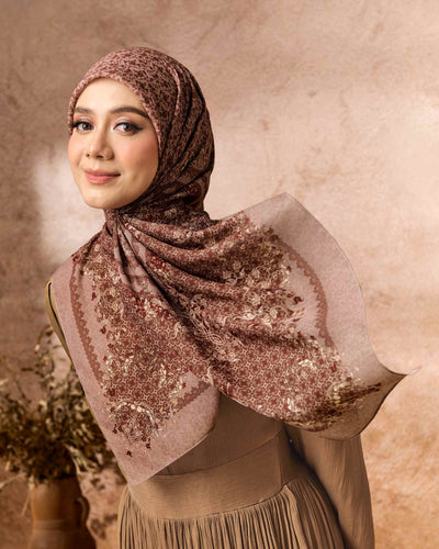 Sajeeda in Chestnut
