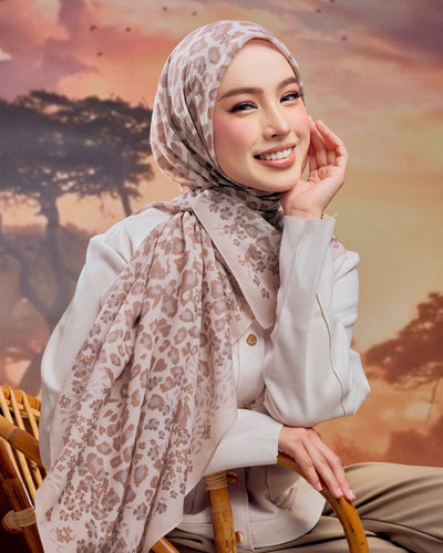 Cleo in Liora