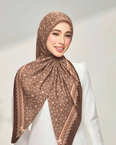 Maryam in Devote
