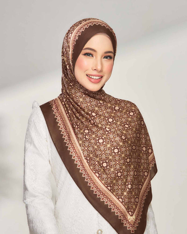 Maryam in Devote Satin Shawl