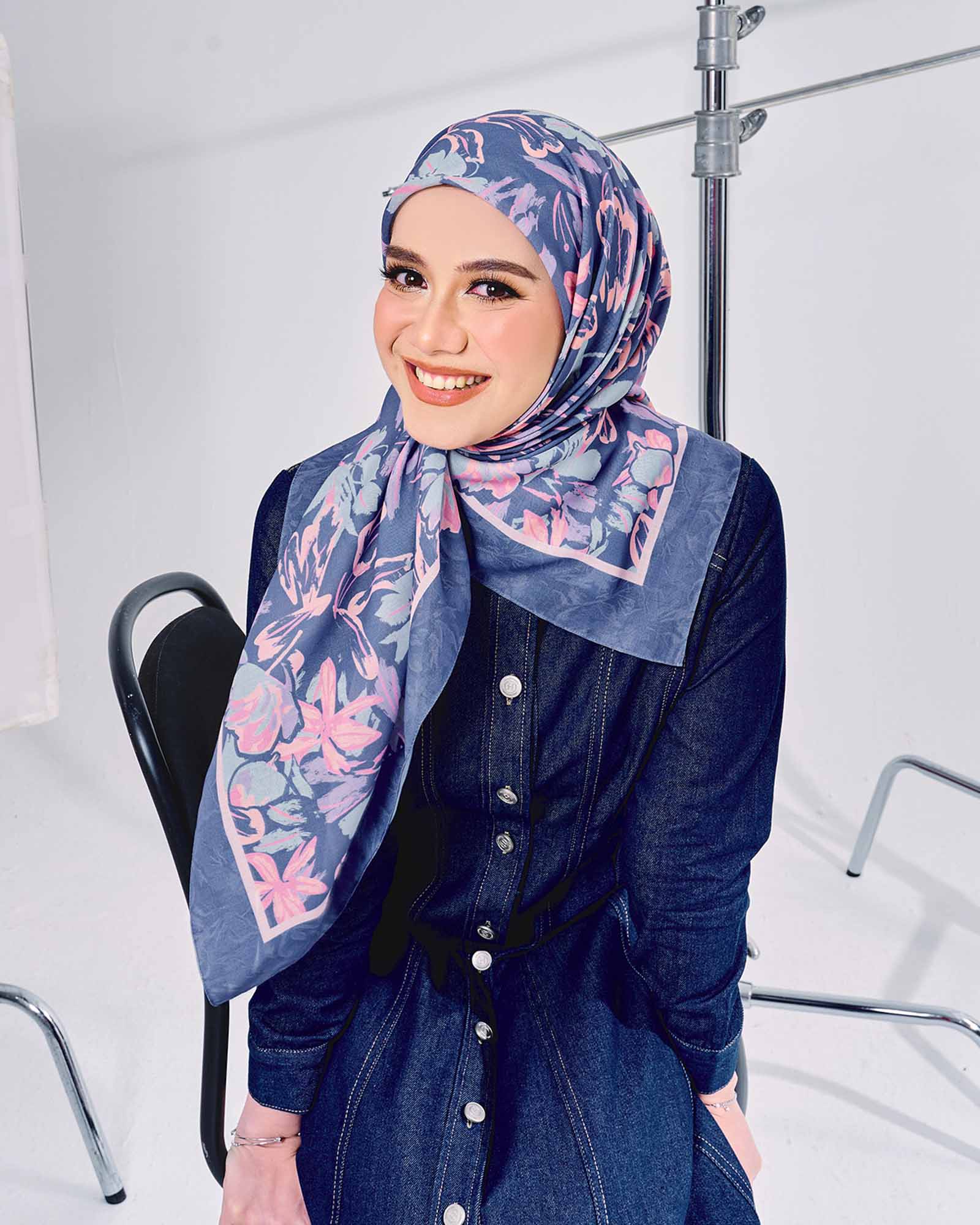 Poppy in Galaxy Denim