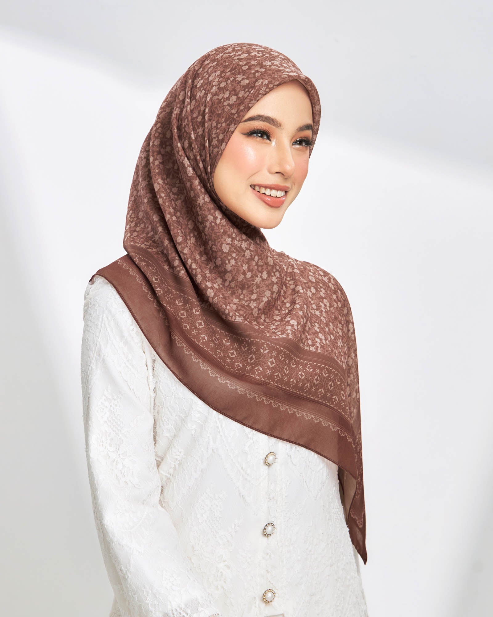 Mahsuri in Haryati Chestnut