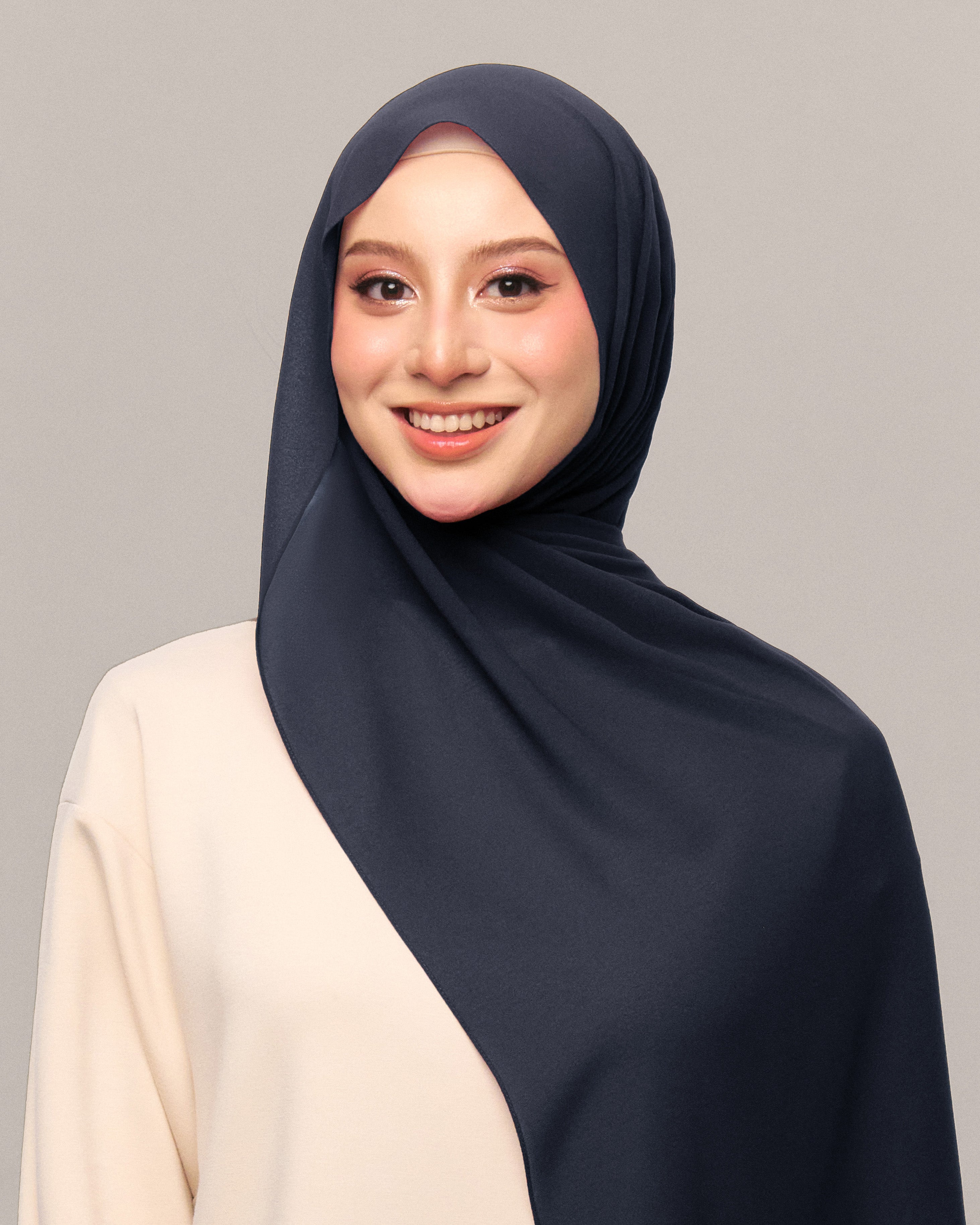 Safiyya Pearl Chiffon Shawl