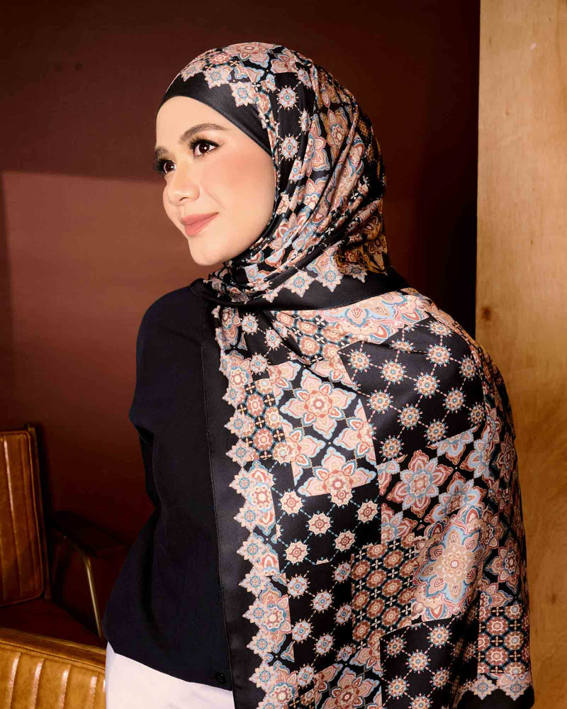 Citra in Jade Moonstone